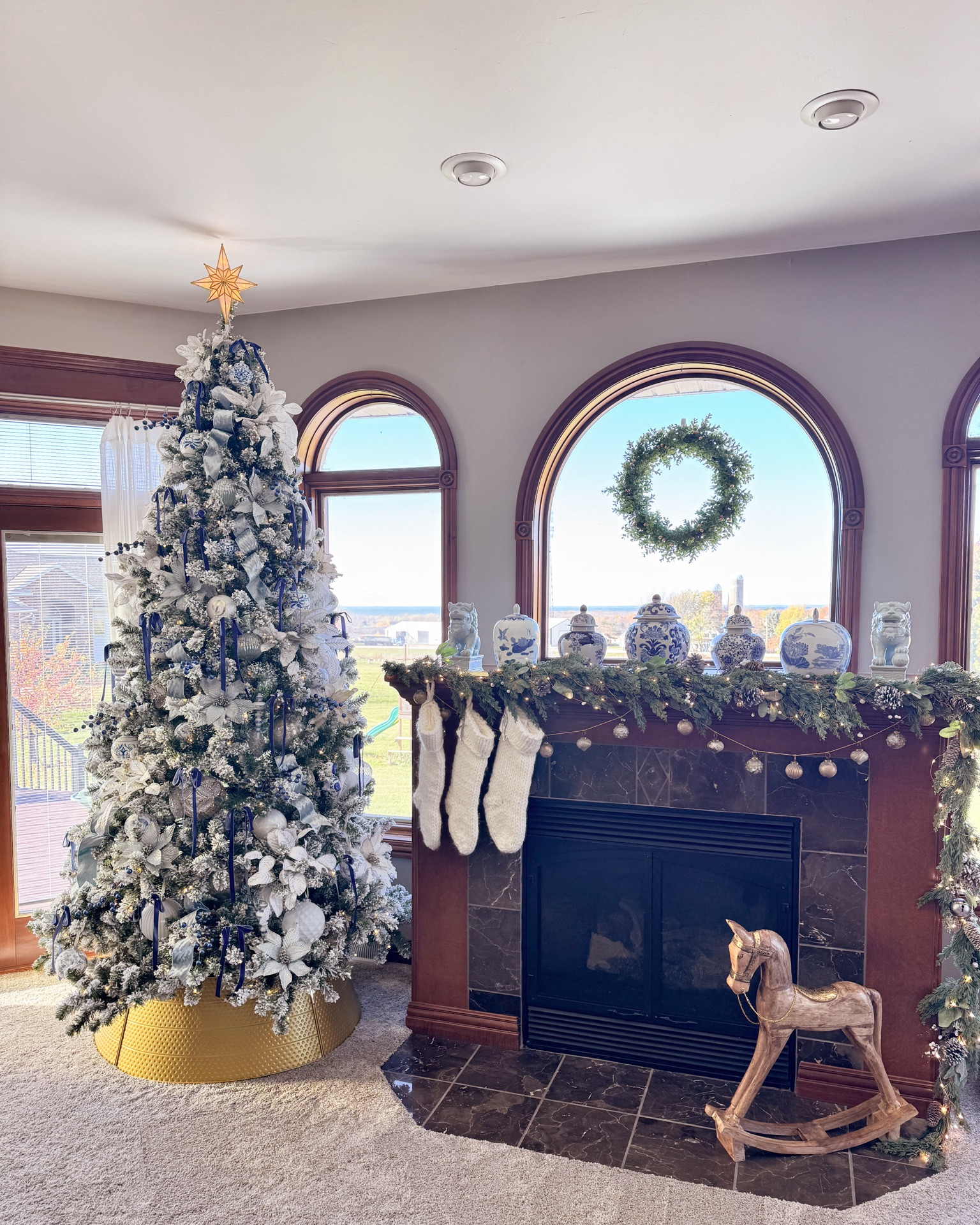 Christmas Decor 2023

#LTKHoliday #LTKhome