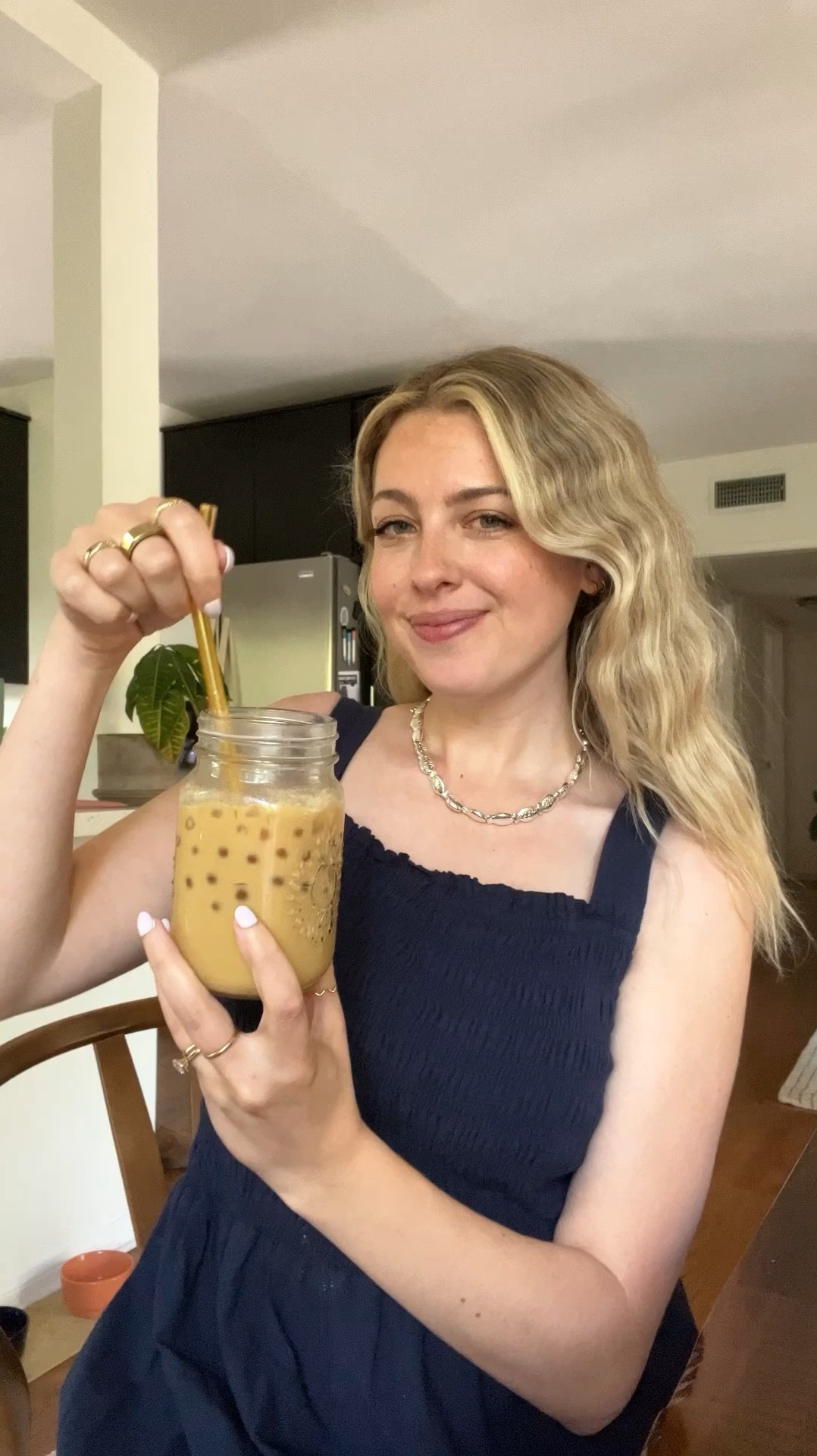 what I eat in a day, healthy but fun! everything that I’m wearing & cooking with is linked! #cooking #kitchen


#LTKVideo #LTKFindsUnder100 #LTKFindsUnder50