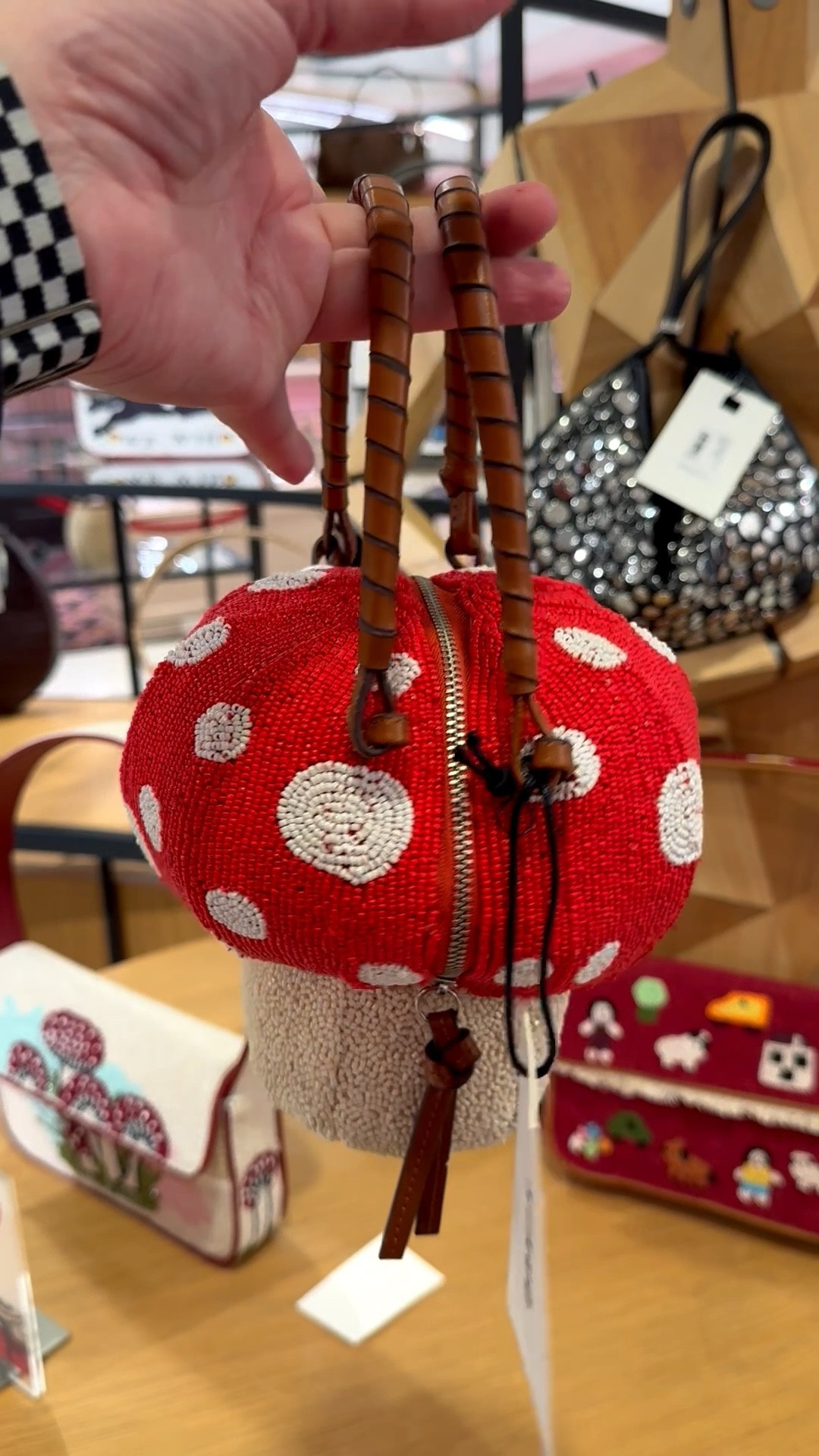 This mushroom bag is perfect for an amazing night of food

#LTKdayinmylife #LTKfoodie #LTKootd