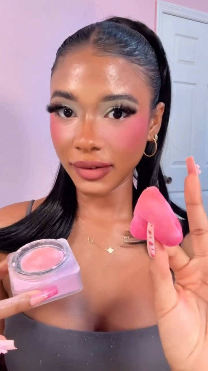 hot girls have flawless makeup, don’t slap powder onto your face 🤍

#makeup #beauty #makeuptutorial