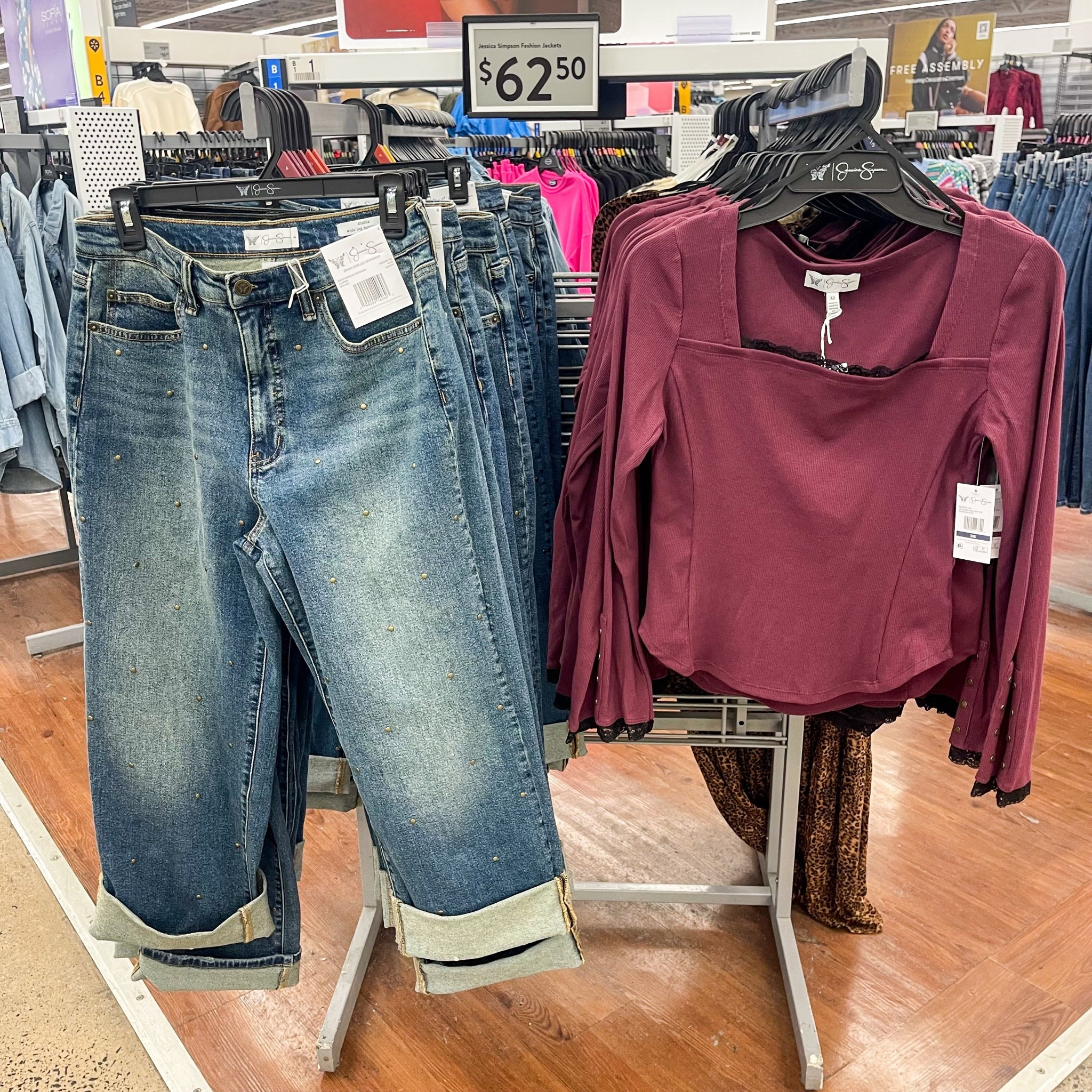 This Jessica Simpson line at Walmart is SO good! I’m loving how all the pieces fit well together to make a super cute look.

#walmart
#walmartfashion
#winterstyle
#jessicasimpson

#LTKootd #LTKgrwm