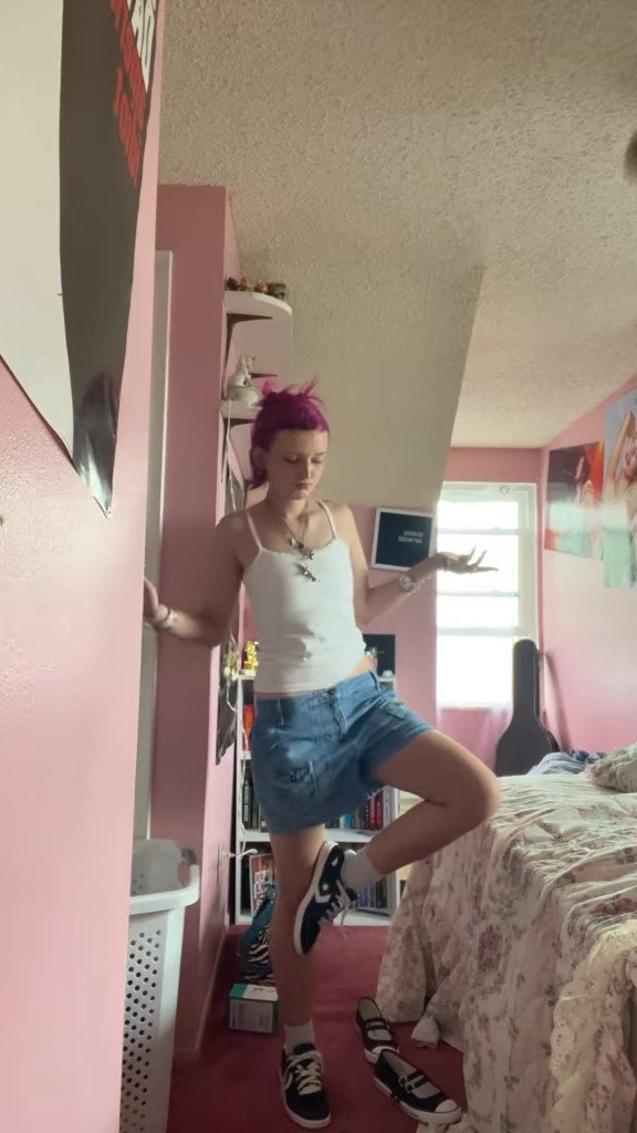 top is thrifted gap, shorts are polo jean co

#LTKSummerEdit #LTKSeasonal #LTKHome