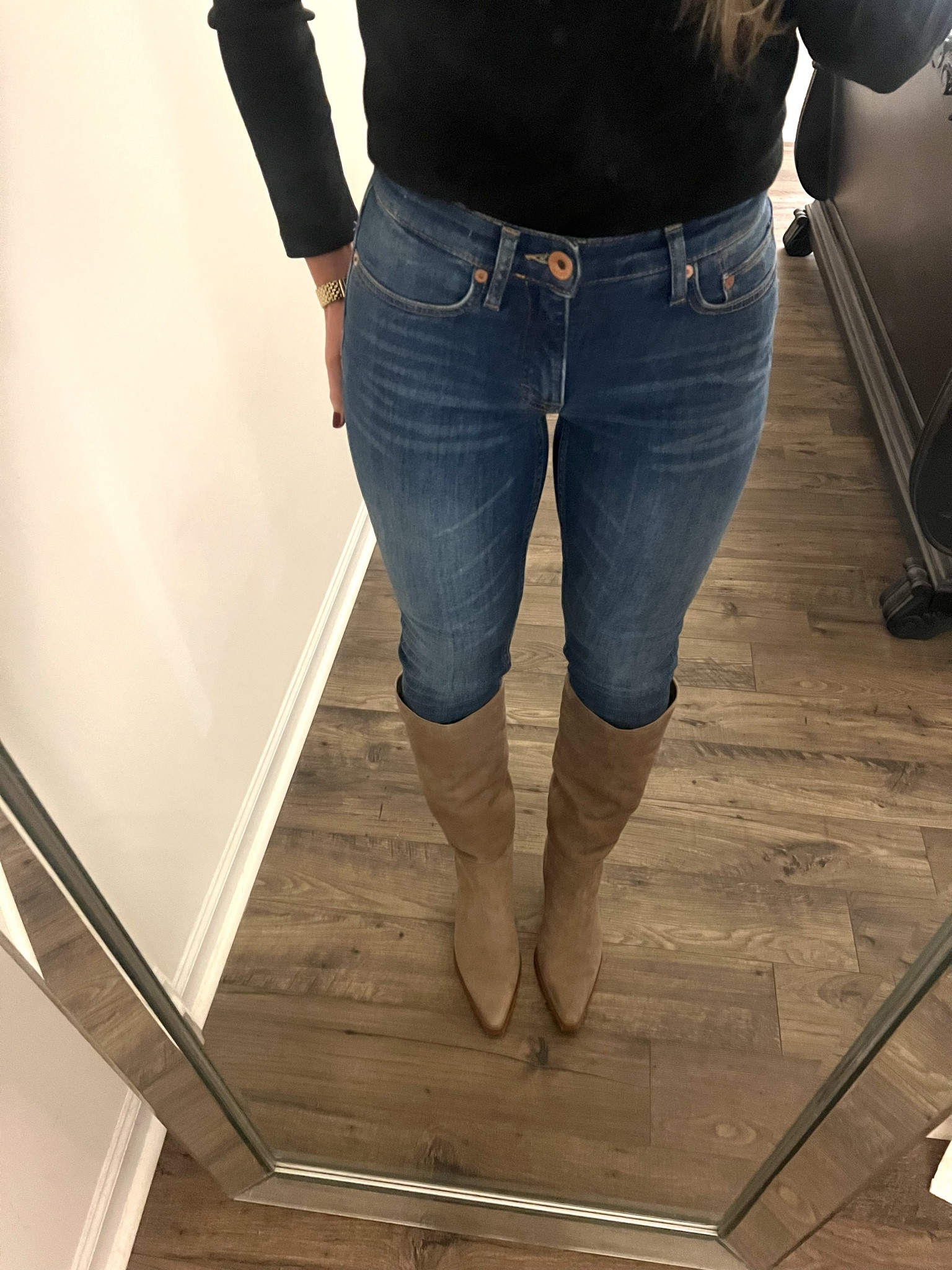 Straight leg jeans and Steve Madden tan suede boots 👢😍 take advantage of this Steve Madden sale! #denim #jeans #boots #suede #winteroutfit

#LTKshoecrush #LTKsalealert