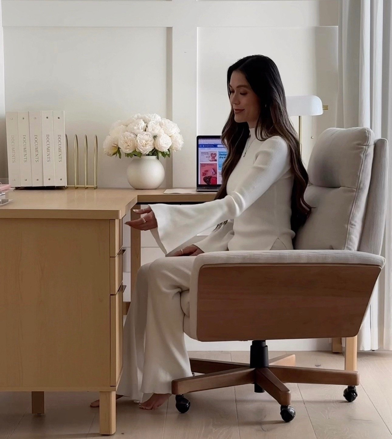 Scroll to shop! Follow for more finds! Xo! 🥰 

#LTKHome #LTKdayinmylife #LTKootd