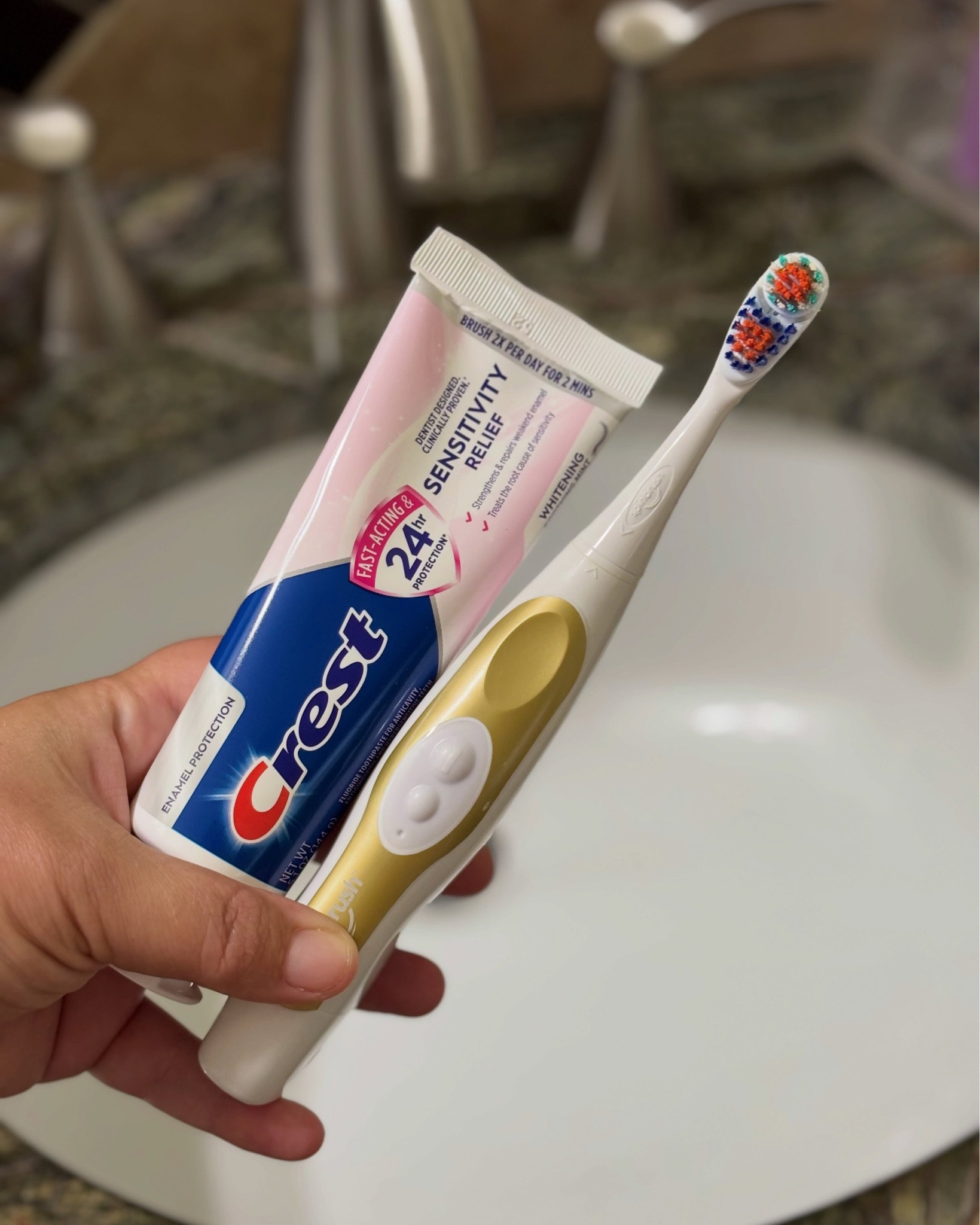 Fresh breath, sensitivity relief AND whitening? Yes please! One less thing to think about in the morning. 🦷✨

@influenster @crest #complimentary #crestsensitivityrelief #crest #Influenster