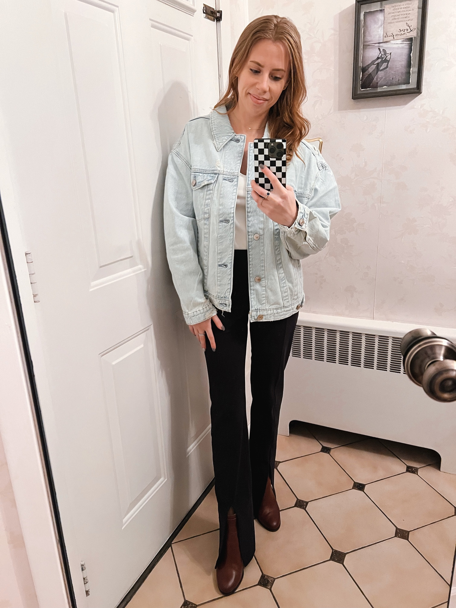 Loving these split hem pants 🖤

Split hem pants // oversized denim jacket // bodysuit // gold necklace 

#LTKunder100 #LTKSale #LTKFind