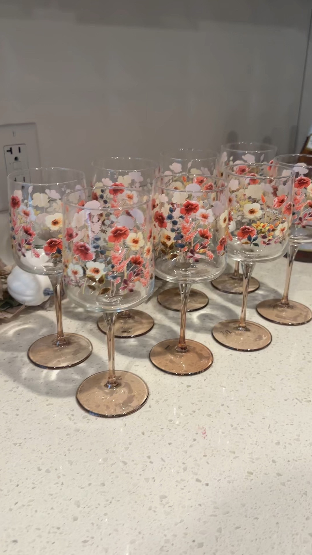 The cutest glassware you’ll ever own✨ These floral glasses are perfect for hosting your holiday get-togethers (Friendsgiving, Thanksgiving, Christmas) and just as dreamy for spring + summer brunches 🌸🍷 Hosting inspo, gift idea, or just a little treat for yourself! 
These are a must-have! 💕



I got these from Marshalls but linked similar ones below for the coming holidays 🧡
Save this post for your next hosting setup! ✨

#LTKSeasonal #LTKParties #LTKHoliday