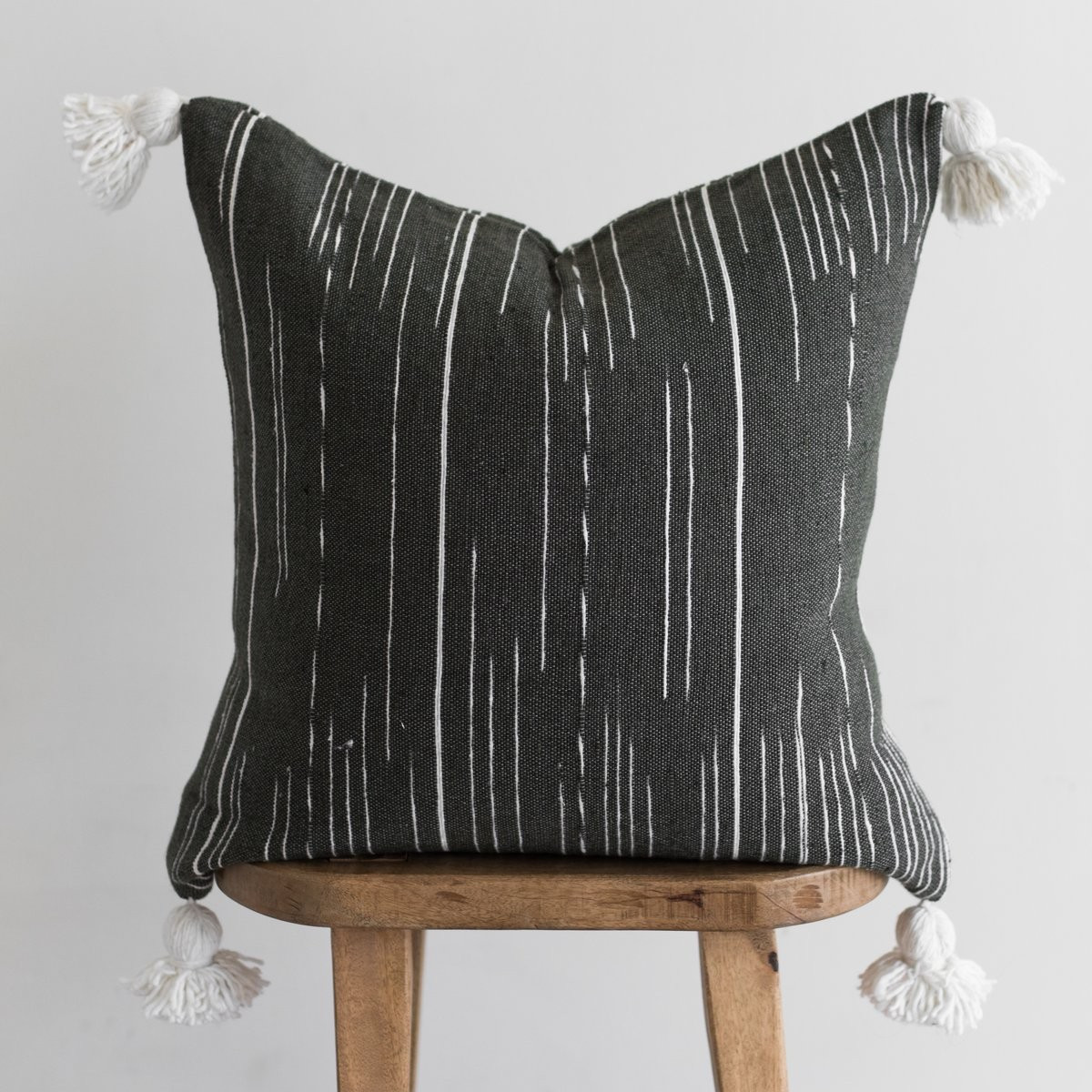 Tyra | Woven Nook