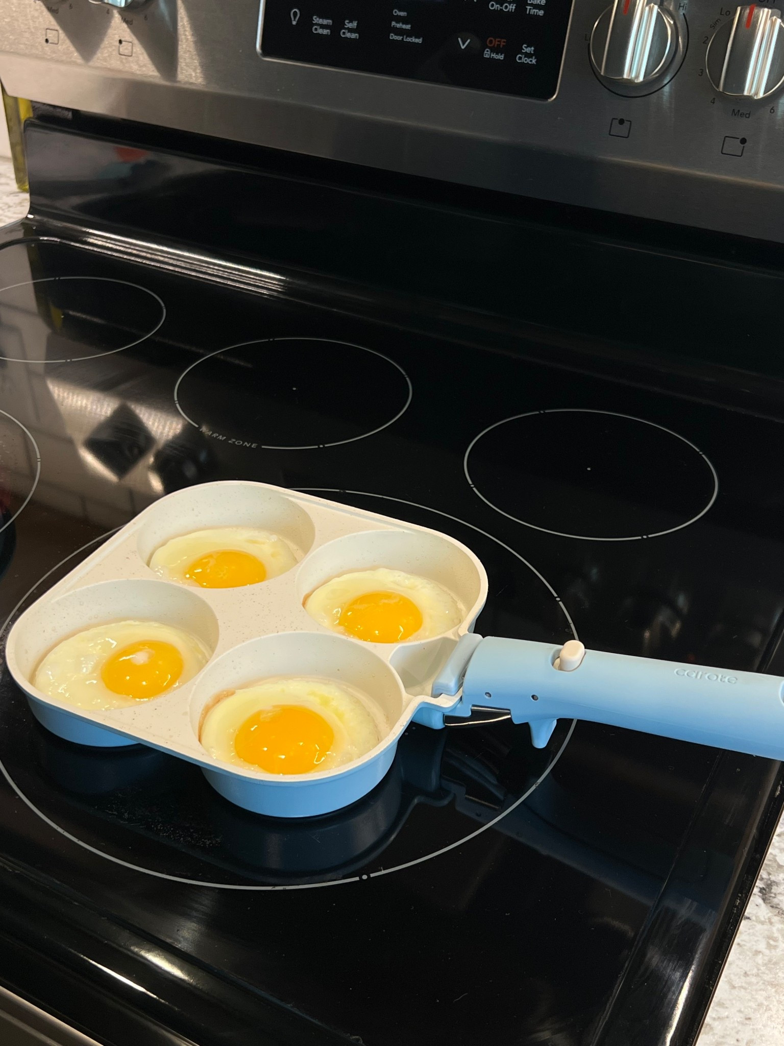 HOW TO MAKE THE PERFECF EGGS! 🍳 this pan with a detachable handle! LOVE 🩵

#LTKSaleAlert #LTKFindsUnder50 #LTKHome