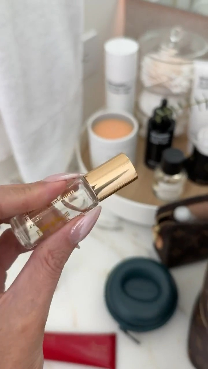 Some items I always travel with! 

Baccarat Rouge, Baccarat hand cream, Baccarat perfume minis, Celine hair clips, Watch cases, Gemme Beauty, Emily Gemma

#LTKstorytime #LTKTravel #LTKBeauty