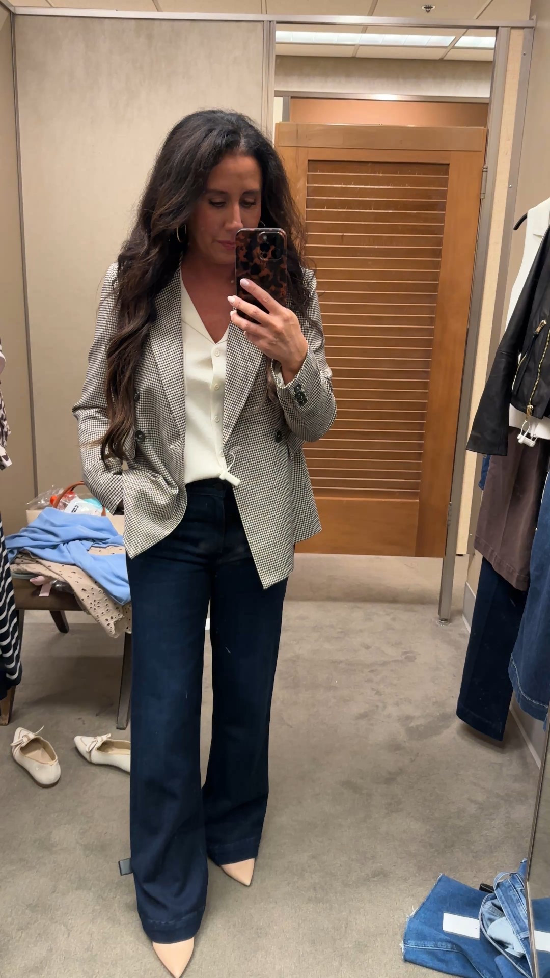 Nordstrom anniversary sale
Fall outfit
Plaid blazer 
Dark wash wide leg jeans 
Ivory top 

#LTKSaleAlert