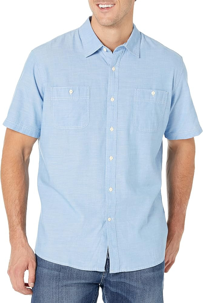 Amazon Essentials Men's Short-Sleeve Chambray Shirt | Amazon (US)