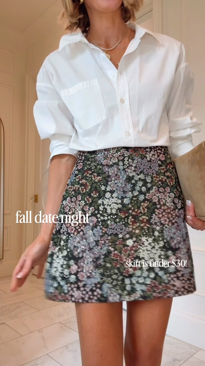 This Walmart skirt is SO good. I'm wearing size xs/0 this skirt runs big so size down one size