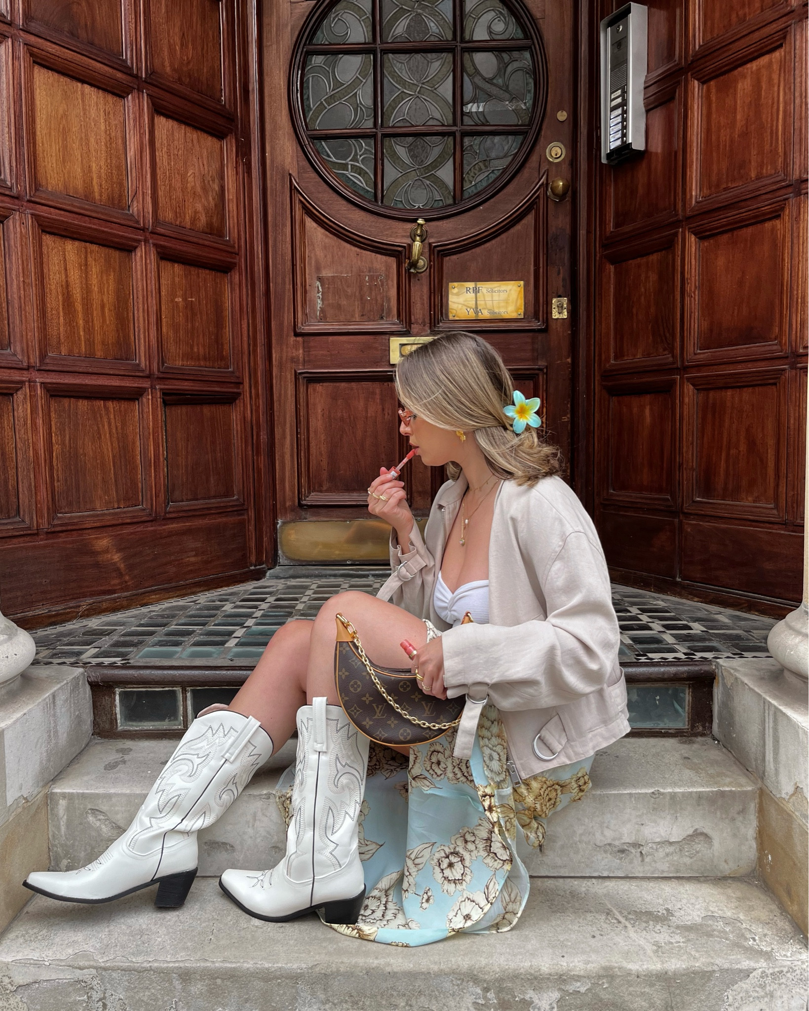 #springoutfit #summeroutfit #midiskirt #classy chic stylee

#LTKeurope #LTKuk #LTKspring