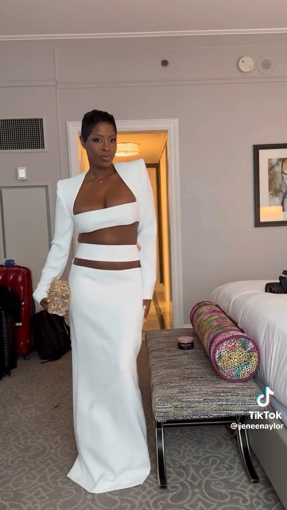 More Essence Fest looks! I was heading to a dinner with L’Oreal & Garnier and wanted to give regal, queen energy 👑😂. 

White blazer top is currently sold out fyi. 

#LTKFind #LTKitbag #LTKstyletip