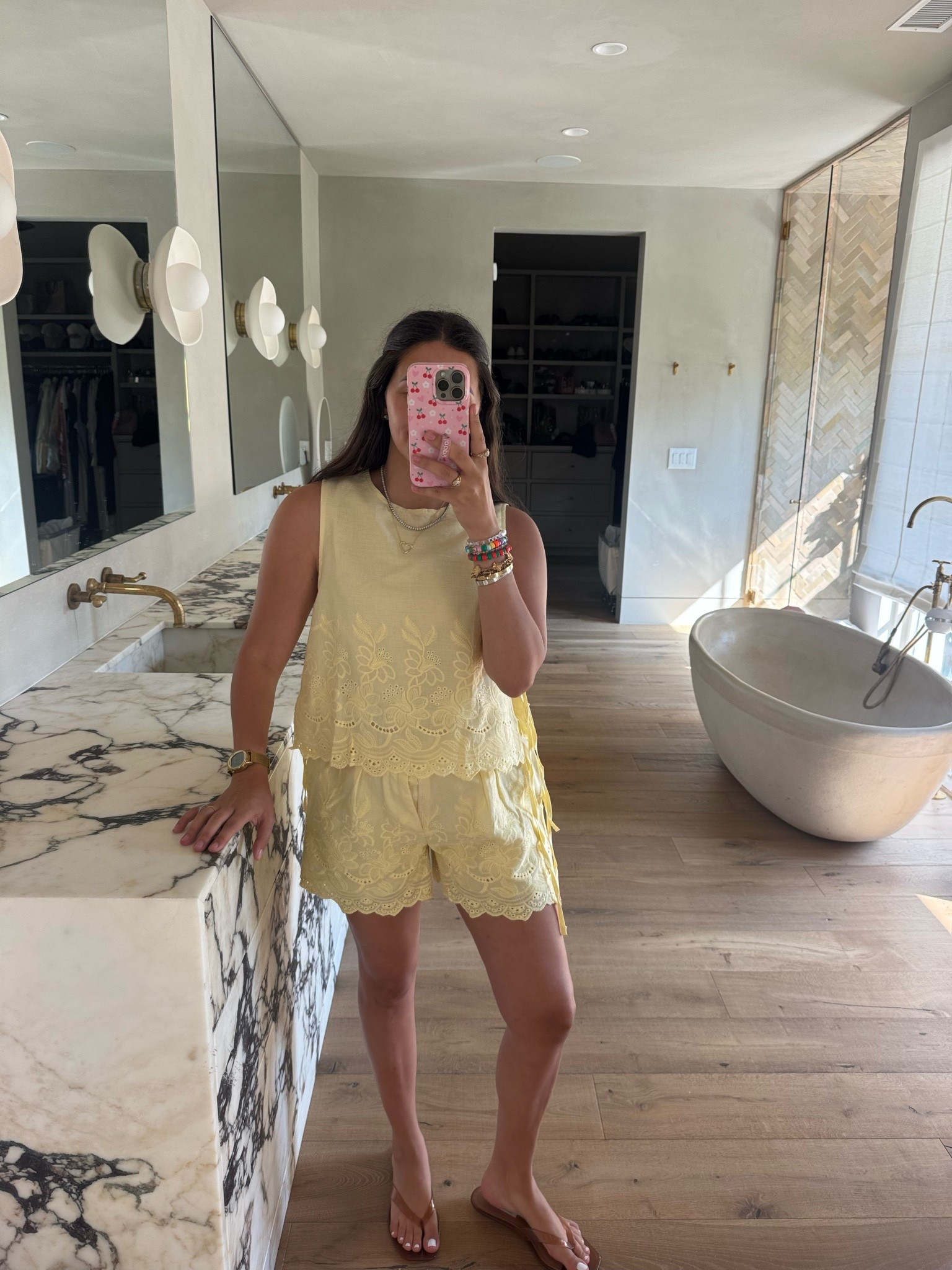 Amazon butter yellow set!! 
Size : medium 

Dressupbuttercup.com #dressupbuttercup #dederaad

#LTKootd #LTKmomlife #LTKSeasonal