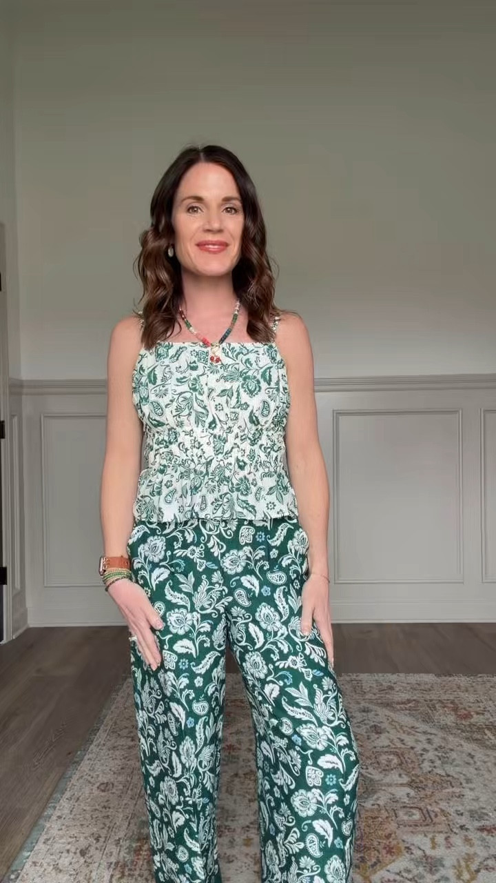 Top: XXS 
Pants: XS Petite 

#LTKPetite