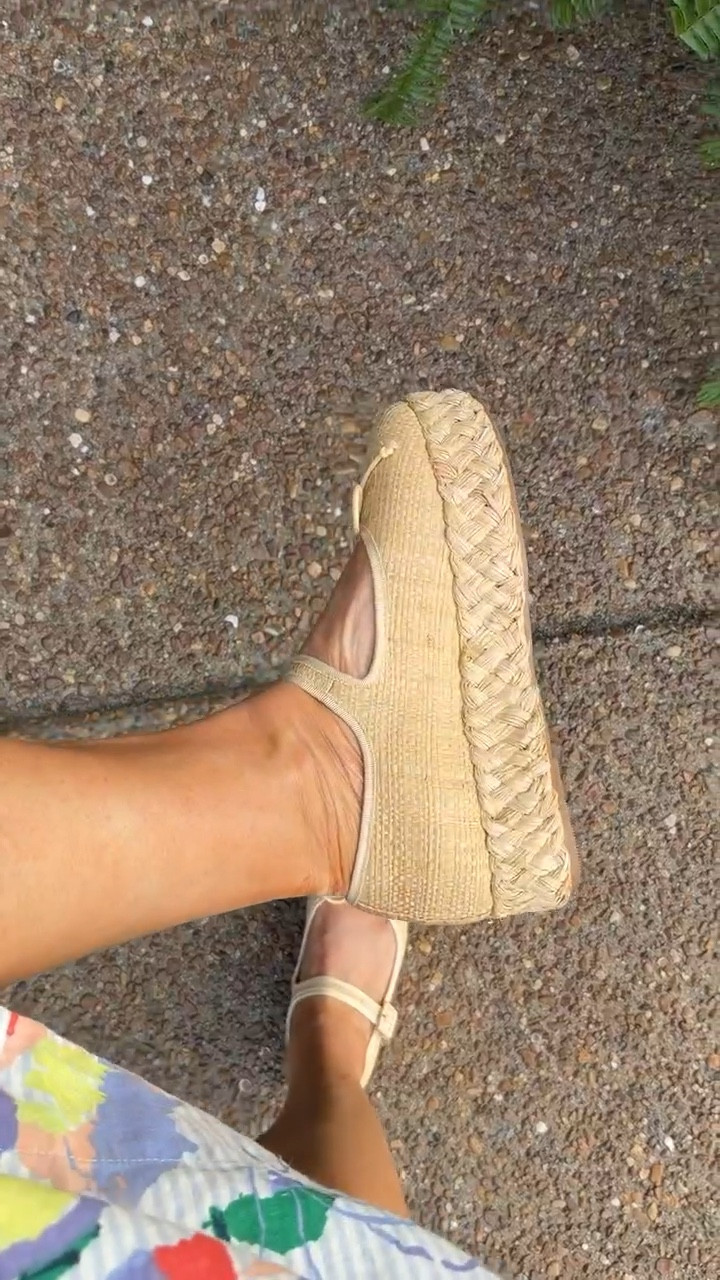 Talk about the perfect spring shoe! These are SO comfy guys, and they’re platform is the cherry on top. This will for sure be a weekly staple. 

#LTKPetite #LTKootd #LTKgrwm