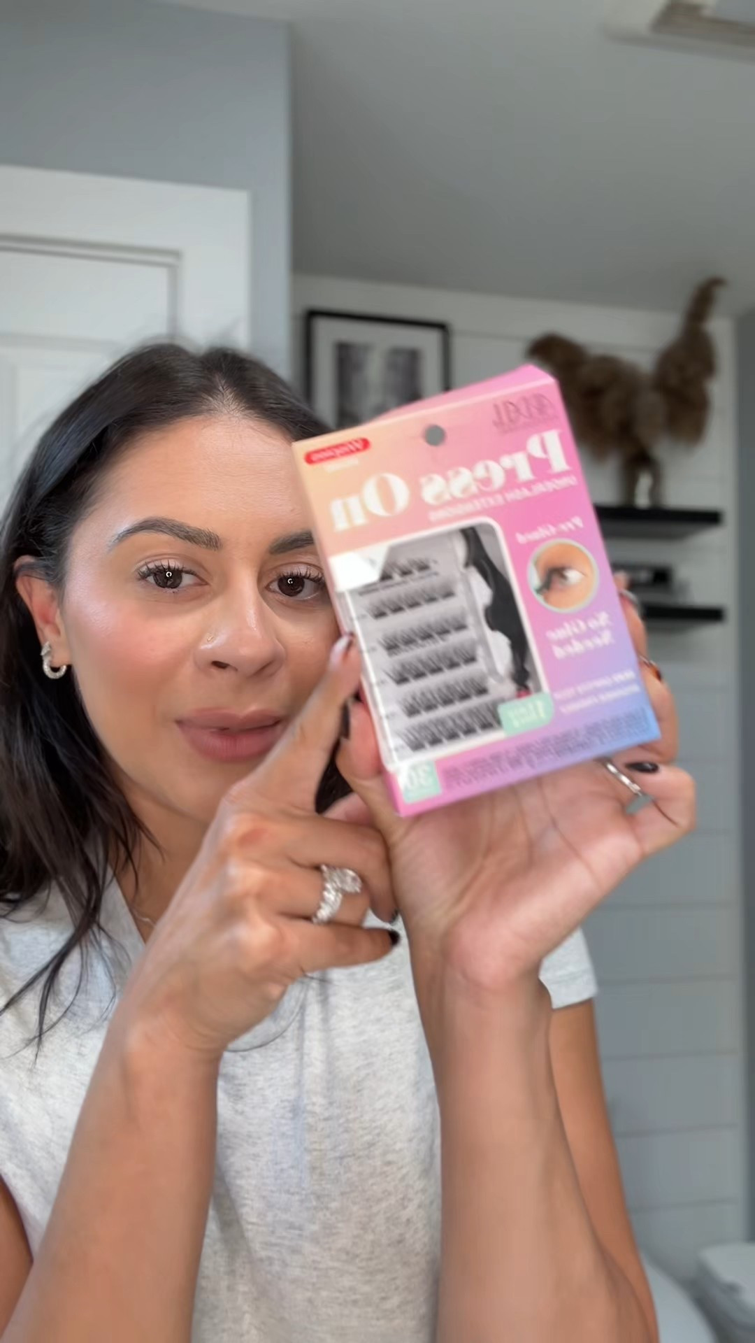 First impression of the Ardell Press On lashes - and it’s immediately a yes 😍

Beaty hacks, easy makeup 

#LTKFindsUnder50 #LTKU #LTKBeauty