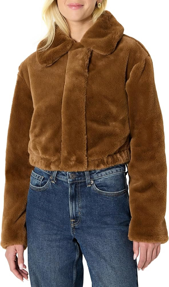 Amazon Essentials Womens Oversized-Fit Cropped Faux Fur Jacket with Collar | Amazon (US)
