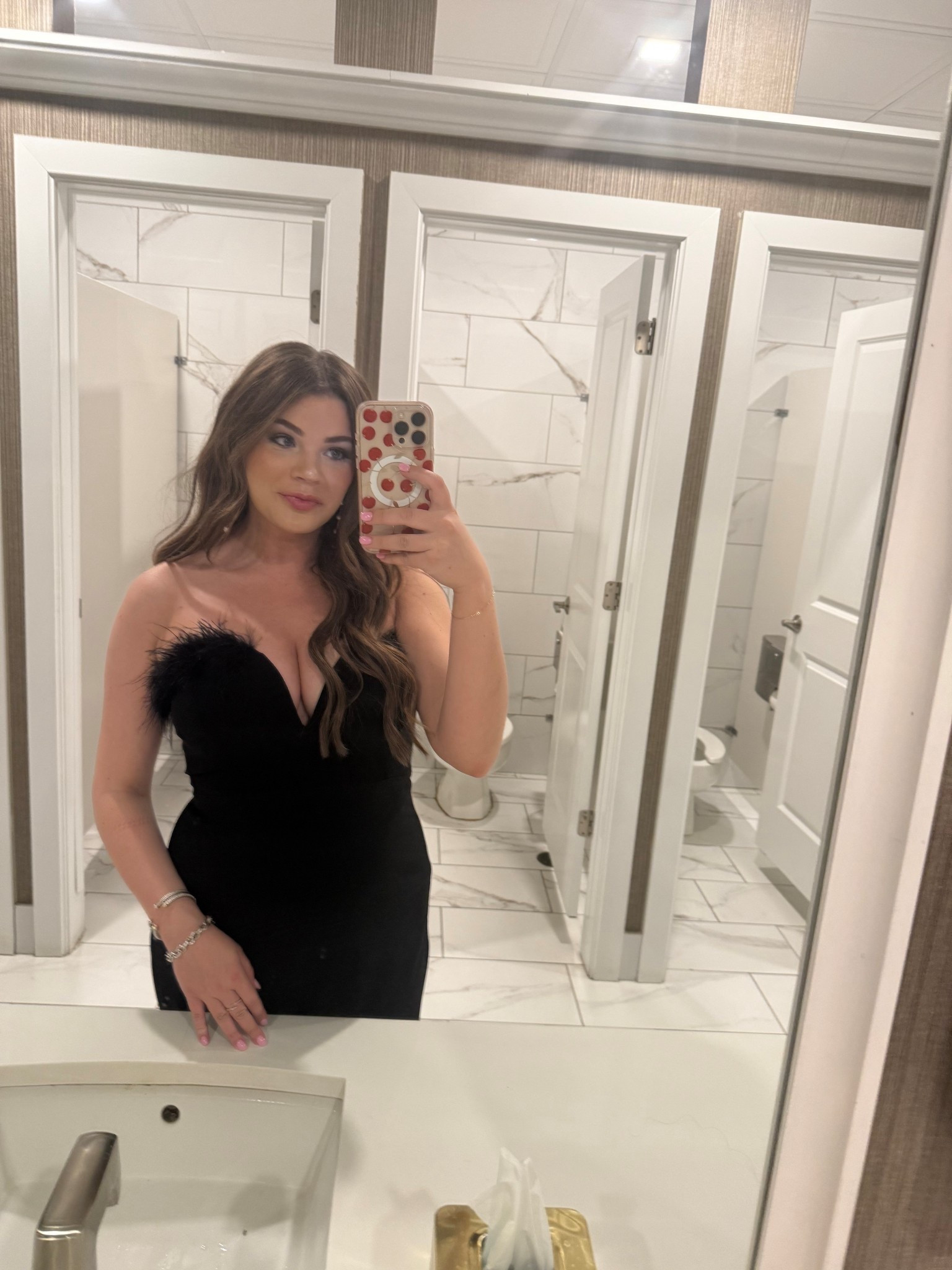 received so many compliments on this wedding guest look so i linked her below + others (just like this one) in addition! 🐝👏🏻🖤

#LTKFindsUnder100 #LTKParties #LTKWedding