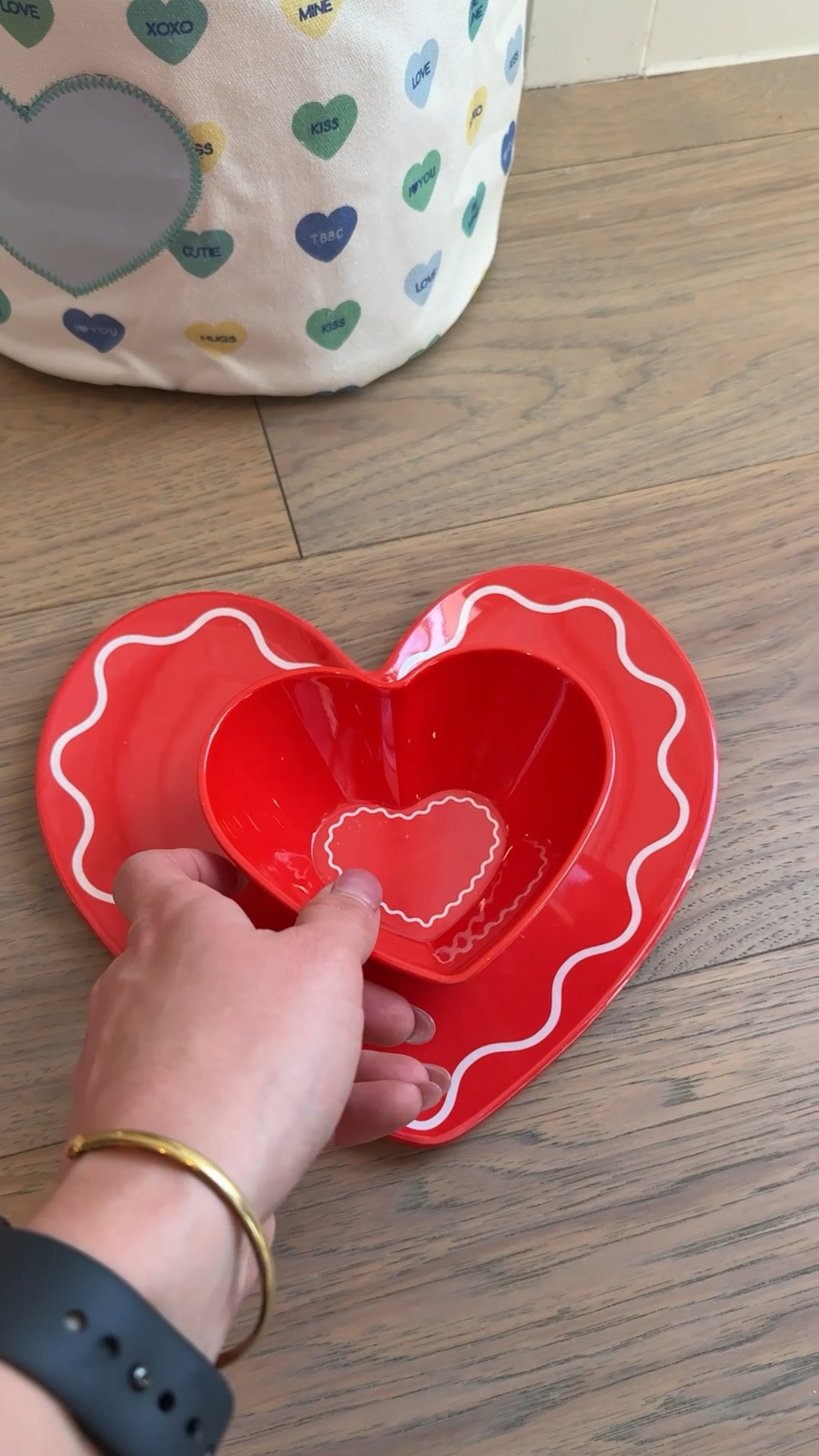 The sweetest bowls & plates for valentines breakfast with your tiniest loves💗❤️
Bamboo, bpa free & dishwasher safe🙌🏼🙌🏼