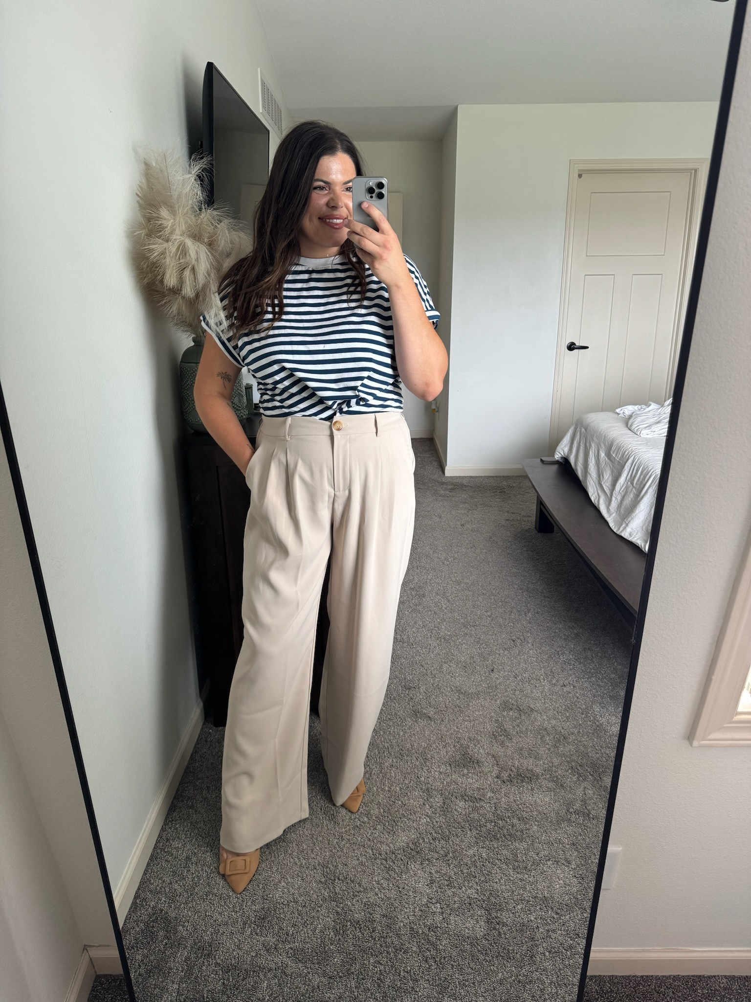 Casual workwear idea thats perfect for the office or a night out! Work outfit, teacher outfit, travel outfit

#LTKWorkwear #LTKStyleTip #LTKMidsize