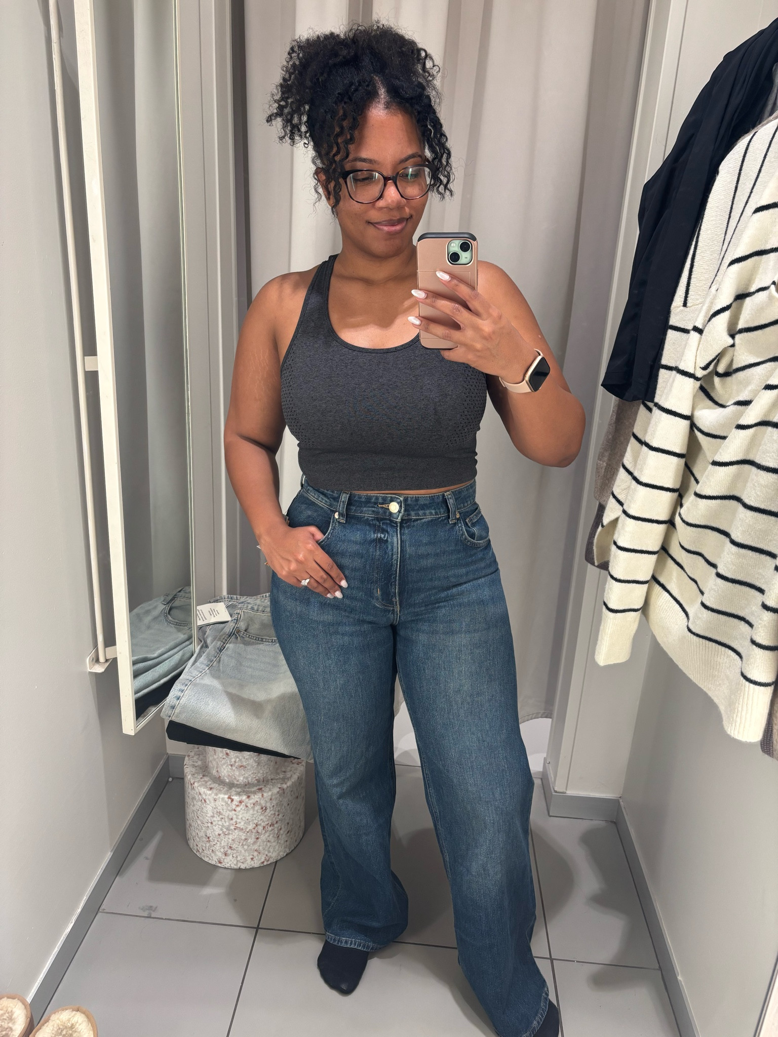 💙👖

#LTKSeasonal #LTKStyleTip #LTKMidsize