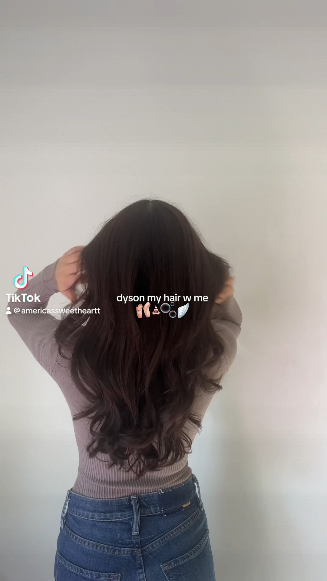 the best tool for holiday blowouts 🧣🎀

#LTKGiftGuide #LTKHoliday #LTKbeauty