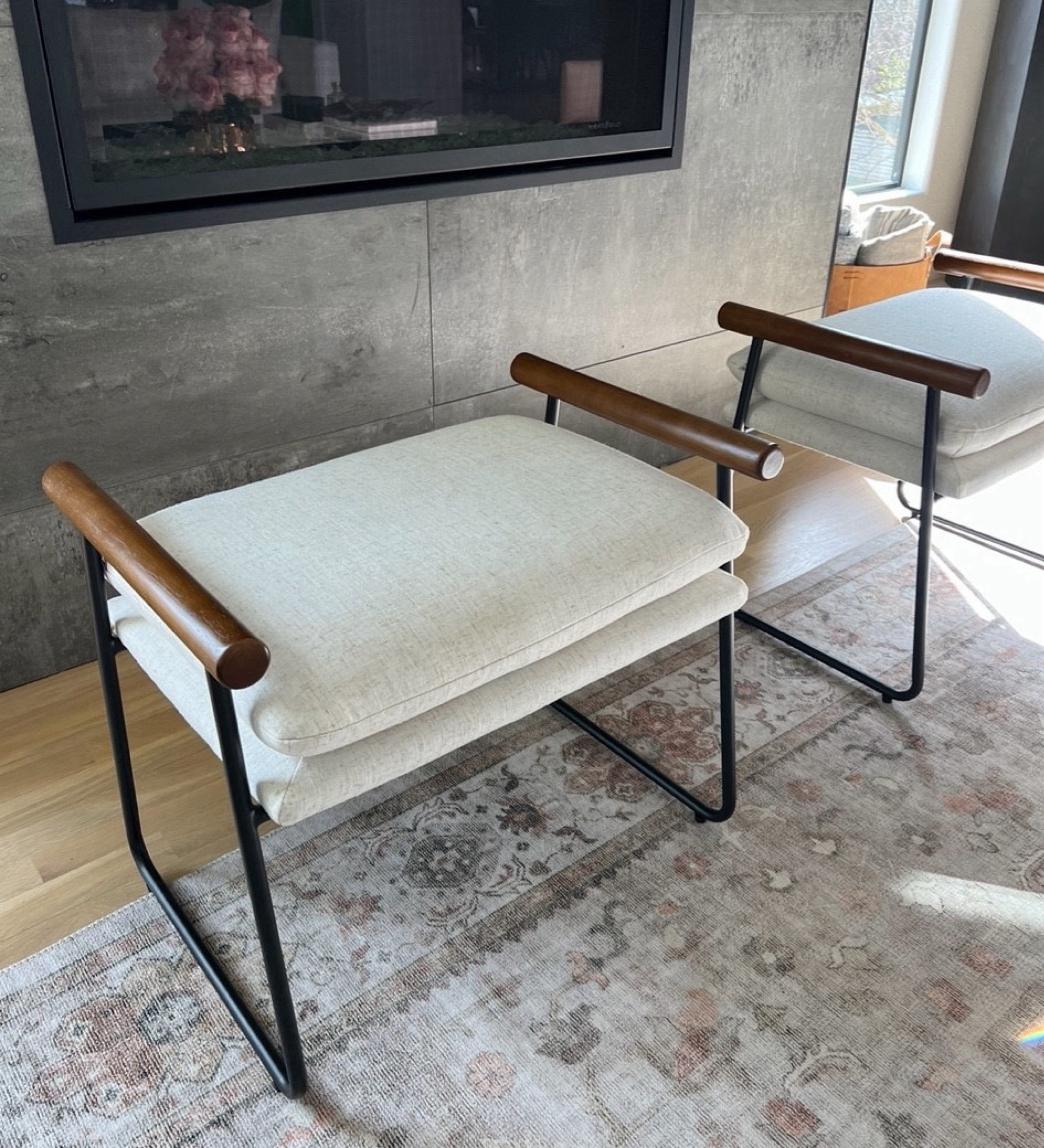 Ottoman from target!!! 

Home decor 
Living room 
Entryway 
Bedroom 
Summer decor 


#LTKFindsUnder100 #LTKStyleTip #LTKHome