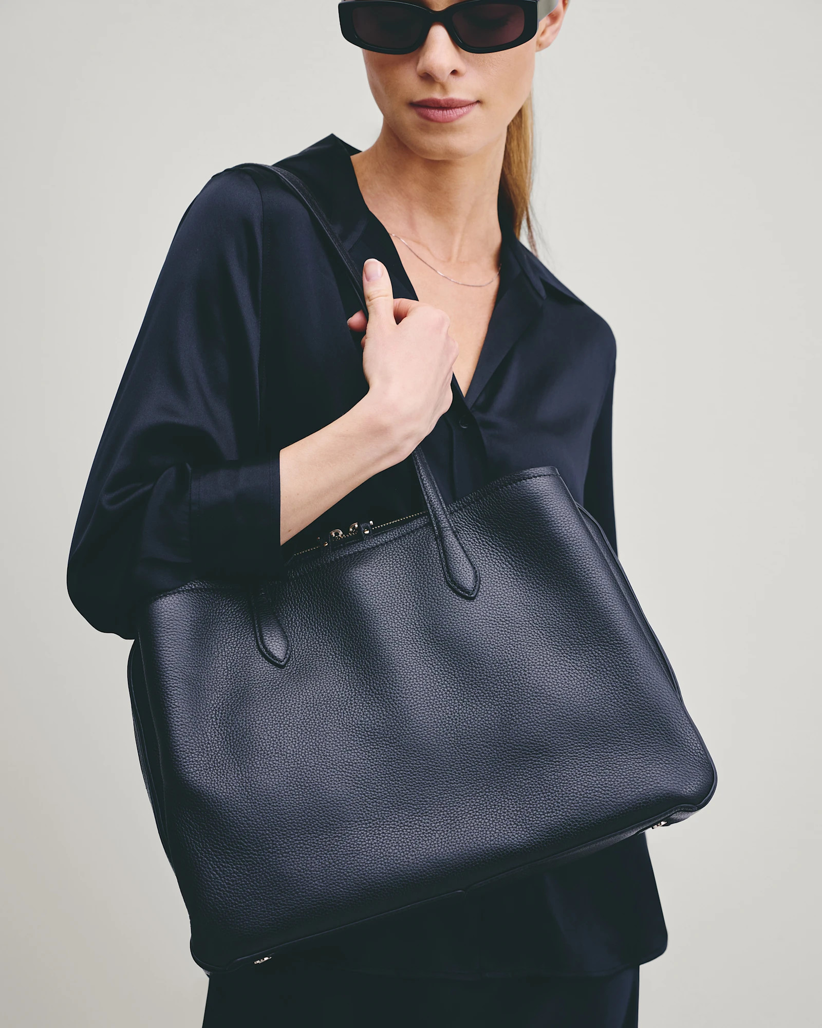 Vivienne Work Tote in Black | Quince