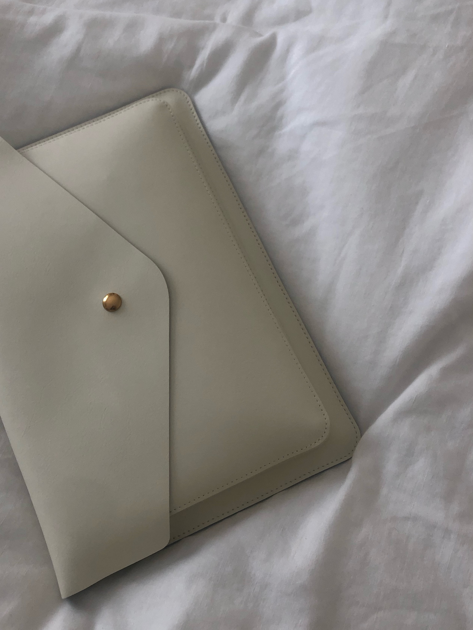 Most elegant laptop case MacBook Air 13 in. 

#LTKhome #LTKfindsunder50 #LTKtravel