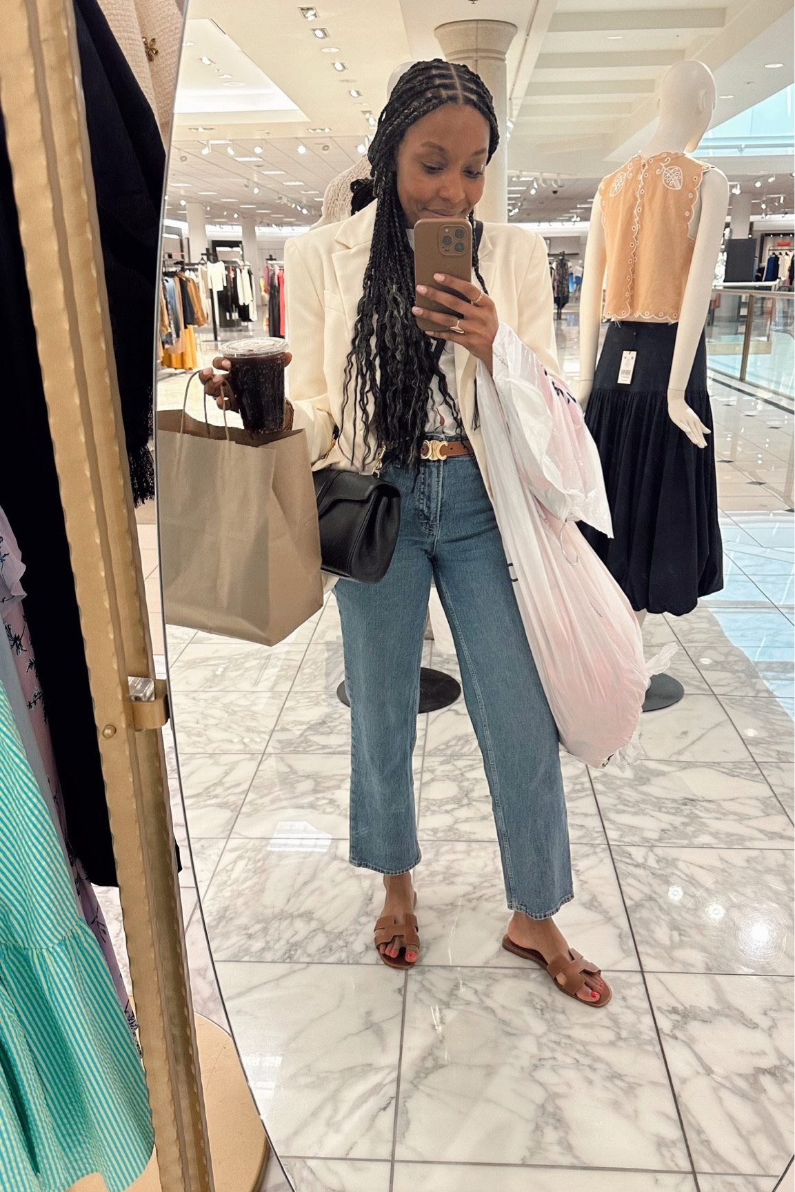 #LOTD 5.26.23 🤍

Cincy for the day. New client meeting, so I always like to elevate a smidge. Wearing my favorite jeans…the Walmart ones!

#LTKstyletip #LTKtravel #LTKunder100