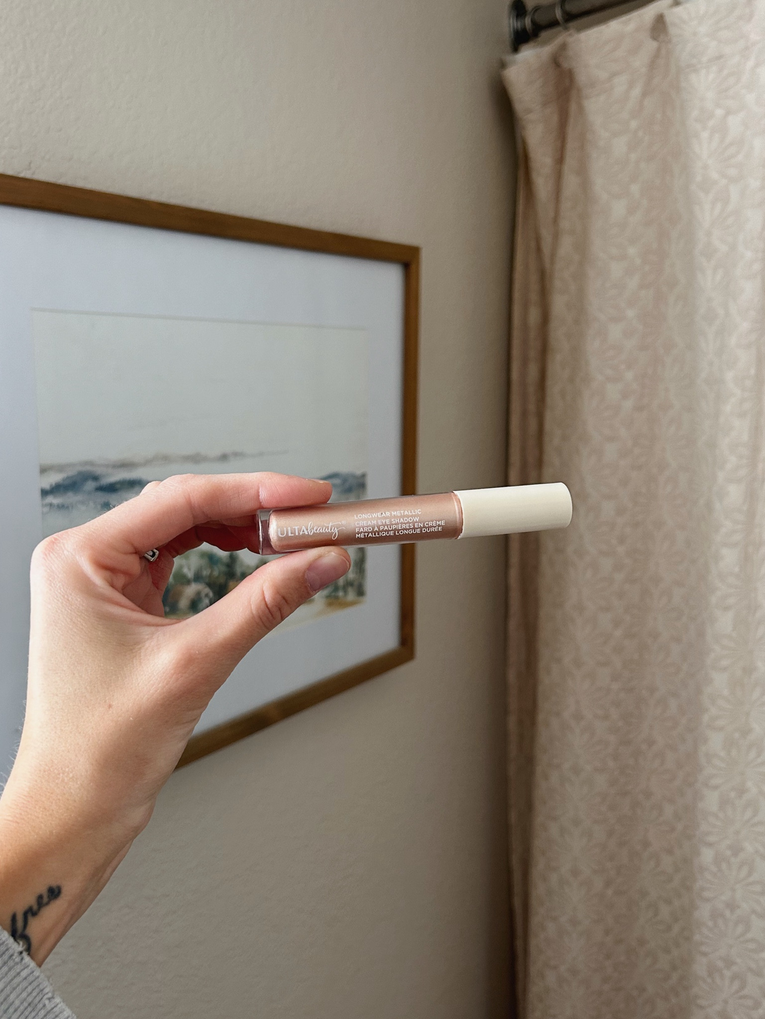 My new metallic cream eye shadow from Ulta! Color chill ✨ 