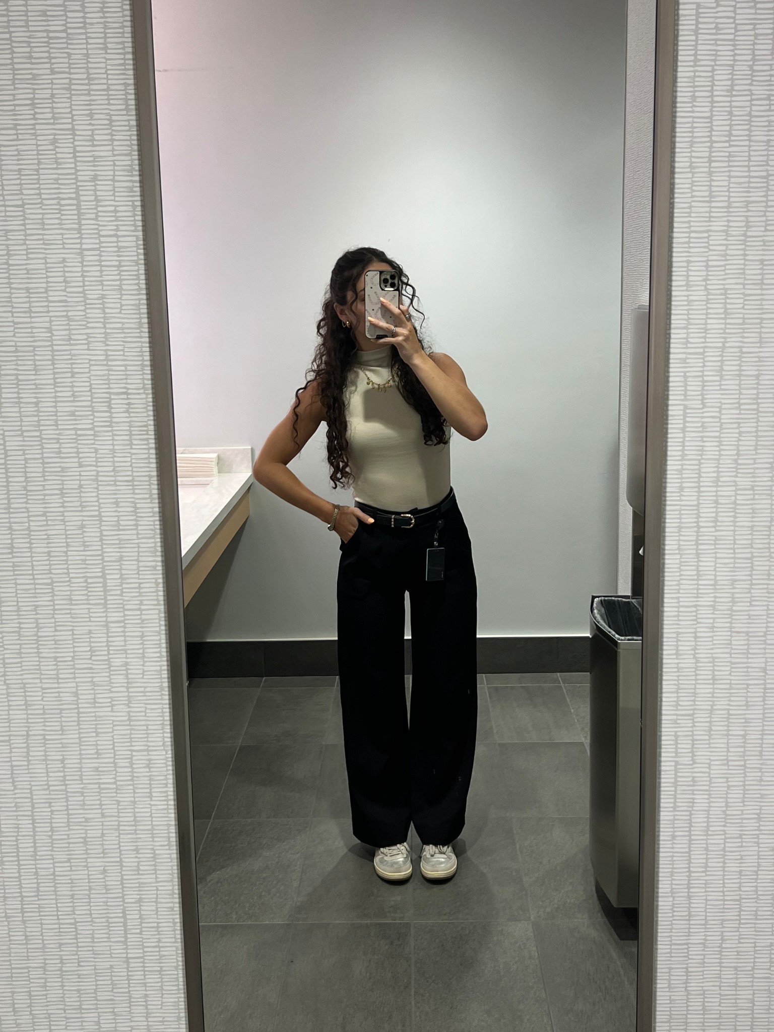 Summer ootd for work!

Top is old from Zara, linking similar 🩵

Office ootd, work outfit, workwear inspo

#LTKSummerEdit #LTKWorkwear #LTKFindsUnder50