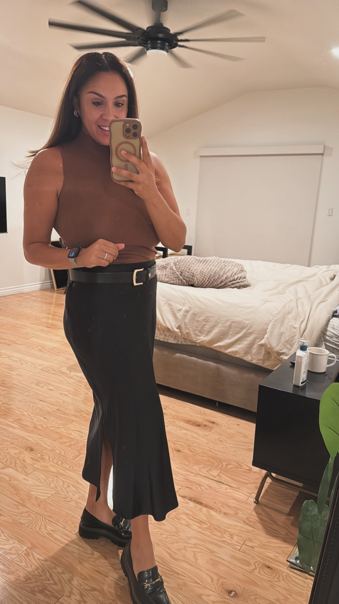 Business casual, mock neck tank, tank and jeans, fall outfit, Nordstrom rack, skirt, skirt outfit, black belt

#LTKSeasonal #LTKFallSale #LTKWorkwear