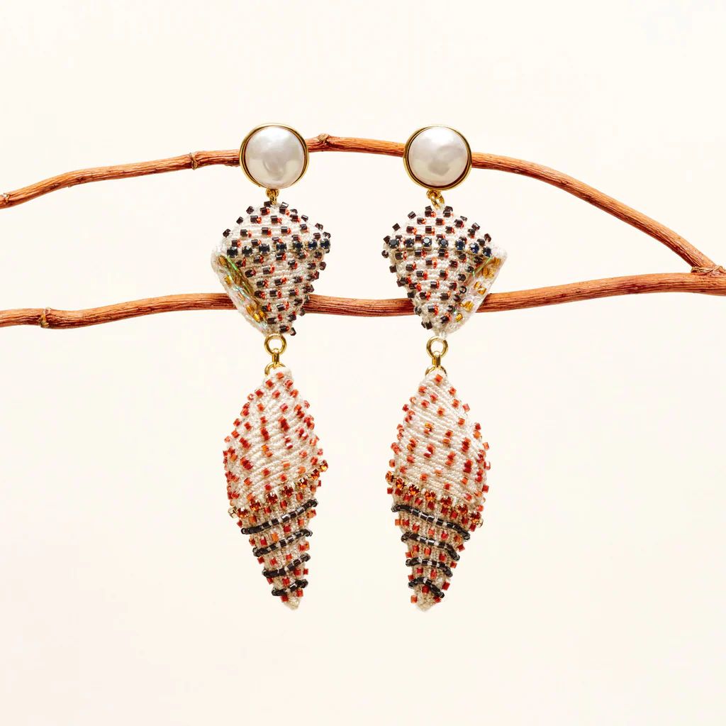 Serafina Shell Earrings Neutral | Mignonne Gavigan