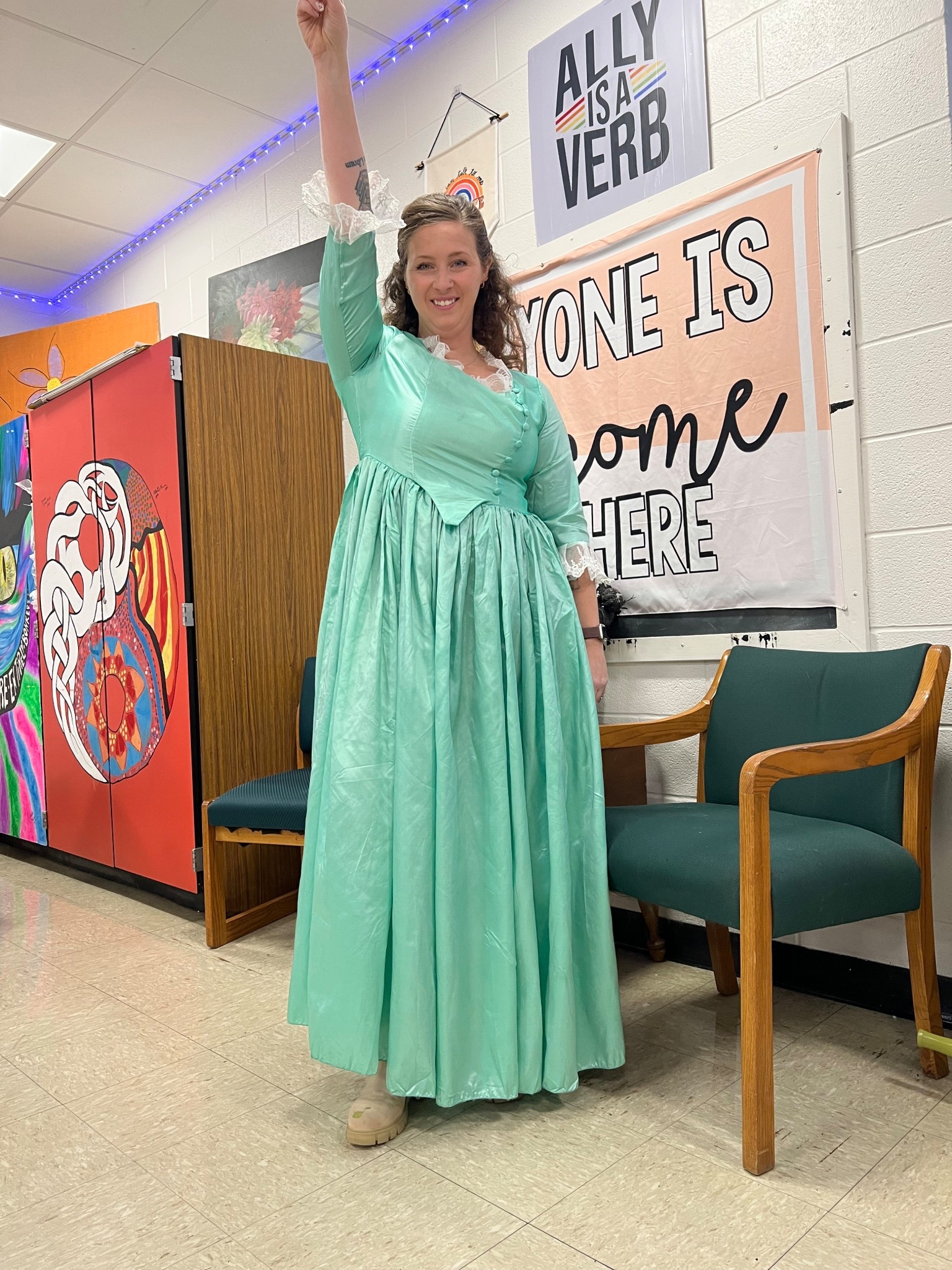 Day 33✔️

I LOVE HALLOWEEEN! Dressing as Elizabeth Schuyler was the bomb! Except I definitely tripped over my dress 100000 times and probably should’ve worn a bustle or hoop skirt under it to lift it a little more. 

English teacher ootd 

#LTKHalloween #LTKFindsUnder50 #LTKMidsize
