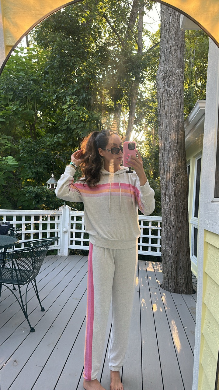 NSale
Nordstrom Anniversary Sale

Loungewear
WFH fit