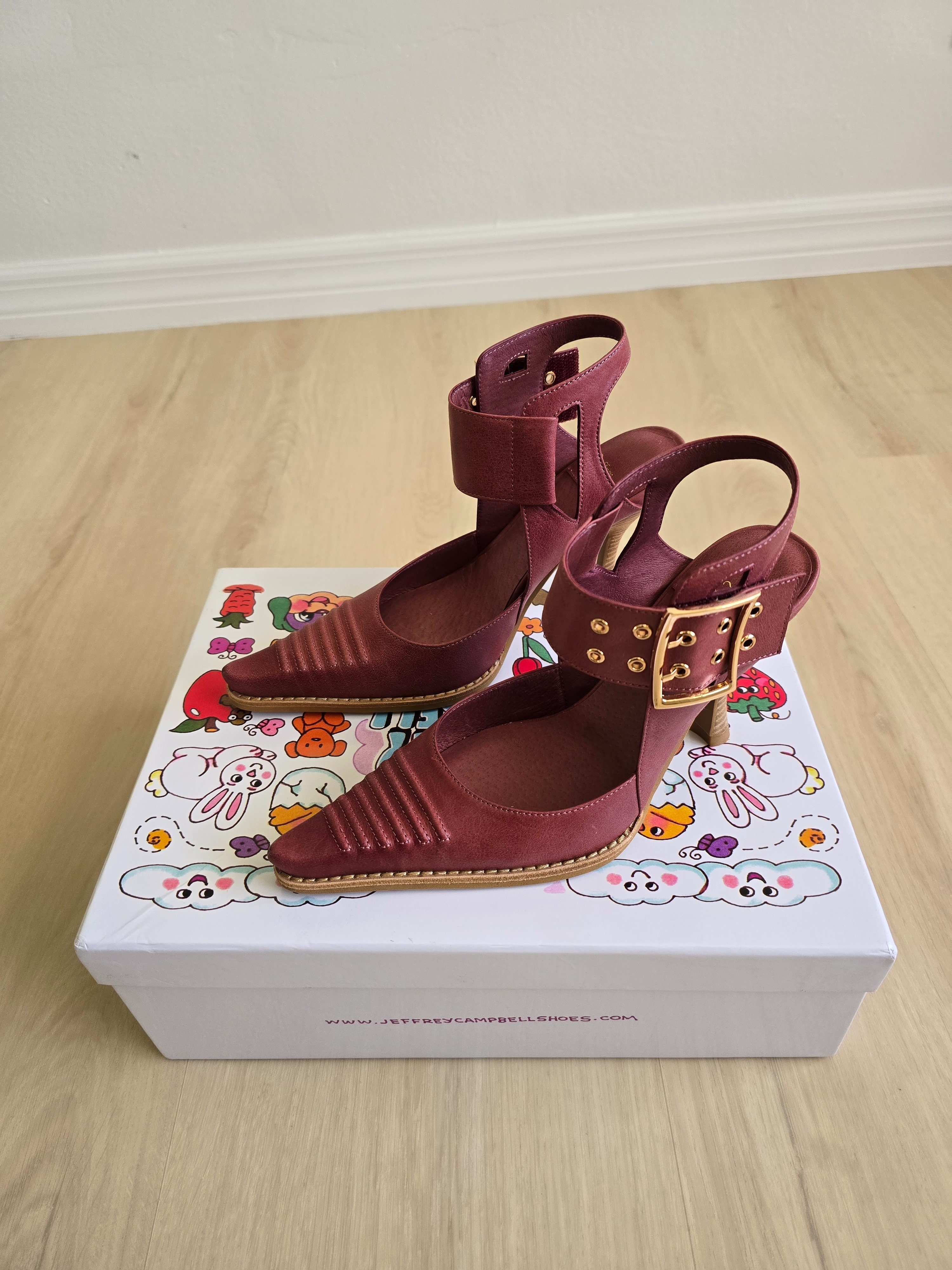 Jeffrey Campbell point toe heels. I ordered these in a 6.5 and it was the perfect fit. #heels 

#LTKShoeCrush