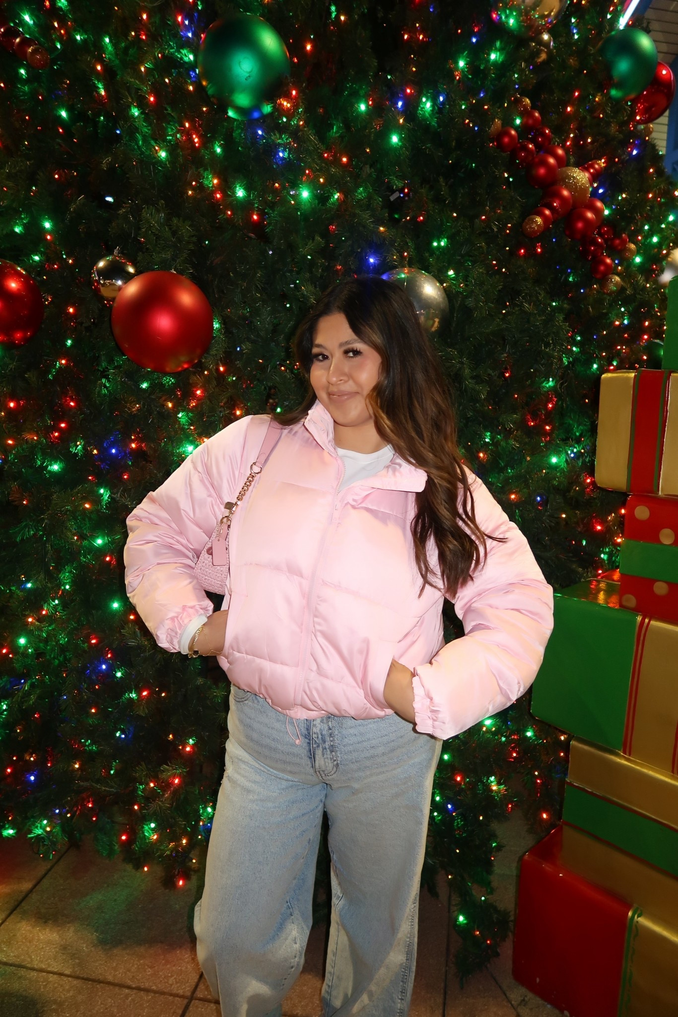 Absolutely in love with this jacket & the color 💖

#LTKHoliday #LTKMidsize #LTKgrwm