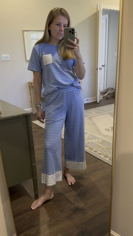 My favorite pajamas!

I always take a medium.