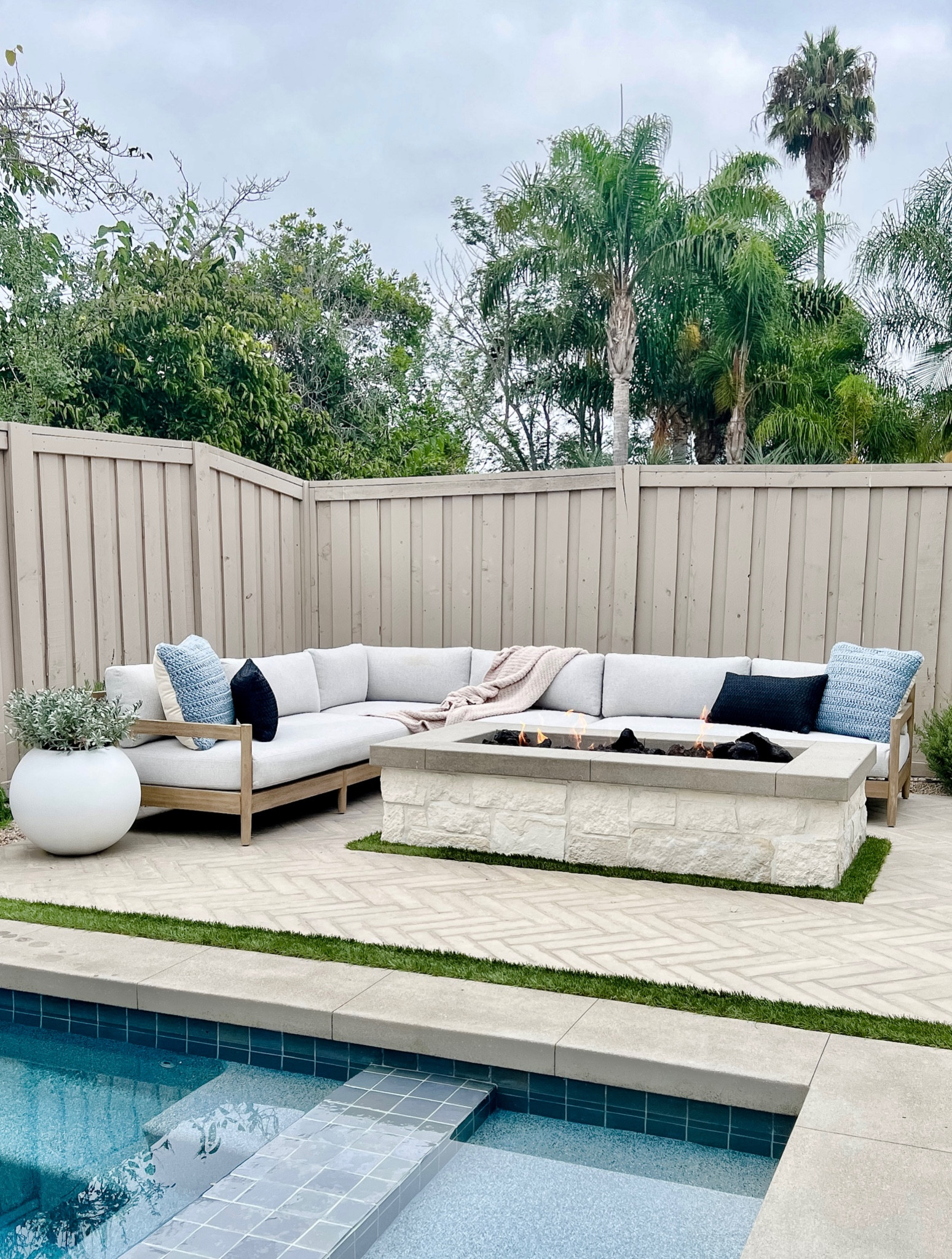 Outdoor sectional ready to enjoy cozy nights by the fire pit 🔥

Outdoor Furniture 
Outdoor Pillows
Outdoor Design

#LTKSeasonal #LTKhome #LTKsalealert