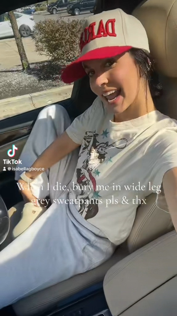 Sucker for cute but comfy outfits and you cannot go wrong with these sweatpants !! 

#LTKFitness #LTKActive #LTKSeasonal