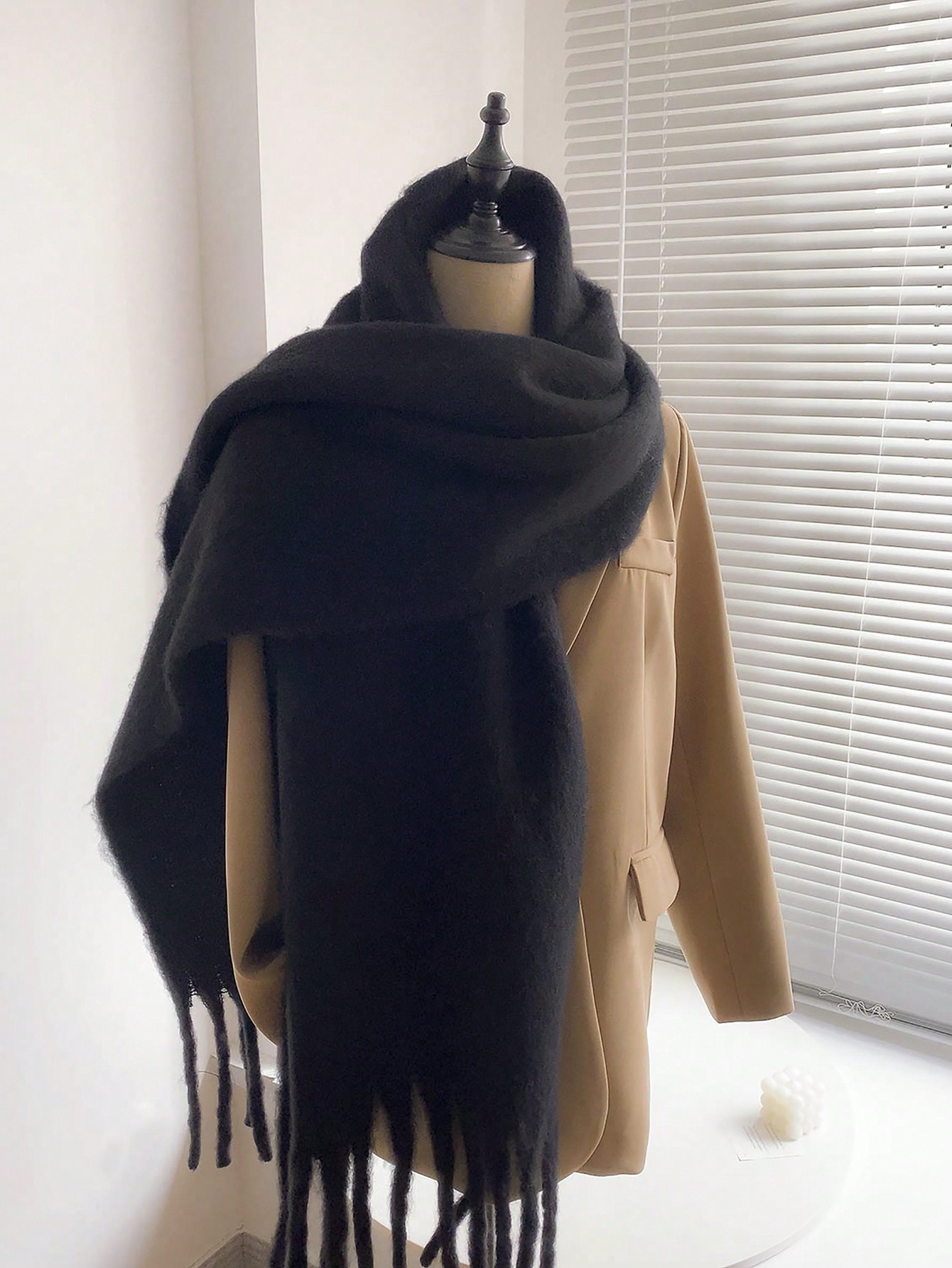 1pc Women's Winter Scarf, Solid Fringe Hem Black Winter Scarf, Autumn And Winter Shawl For Women... | SHEIN