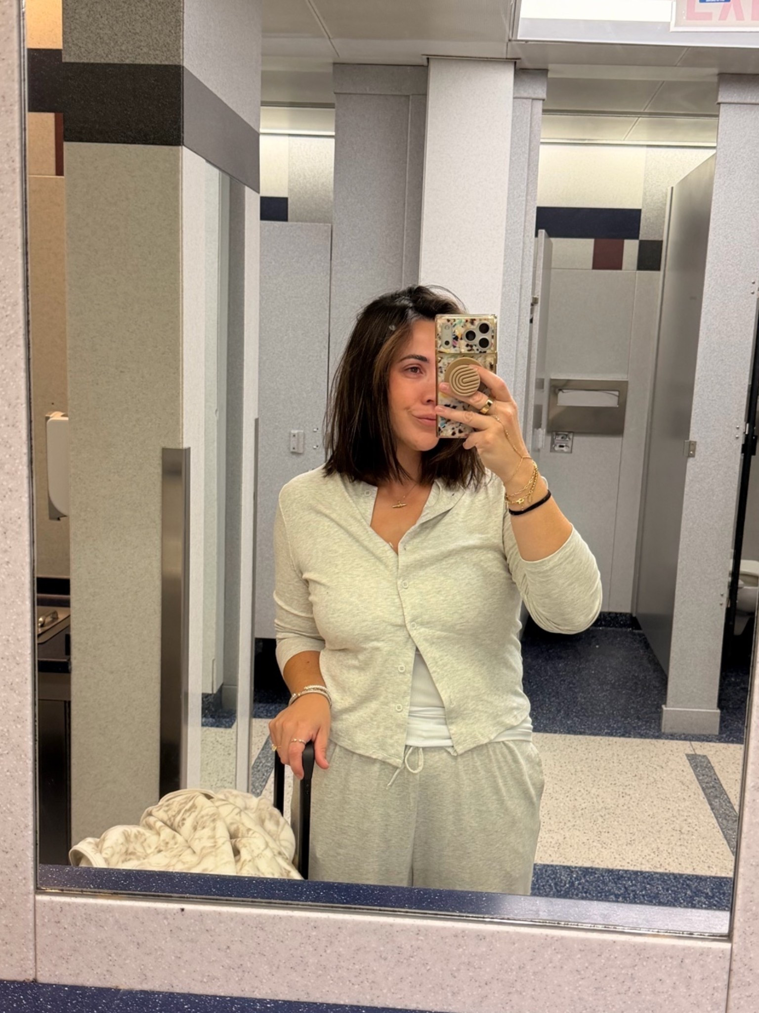 Cozy fall travel outfit size L