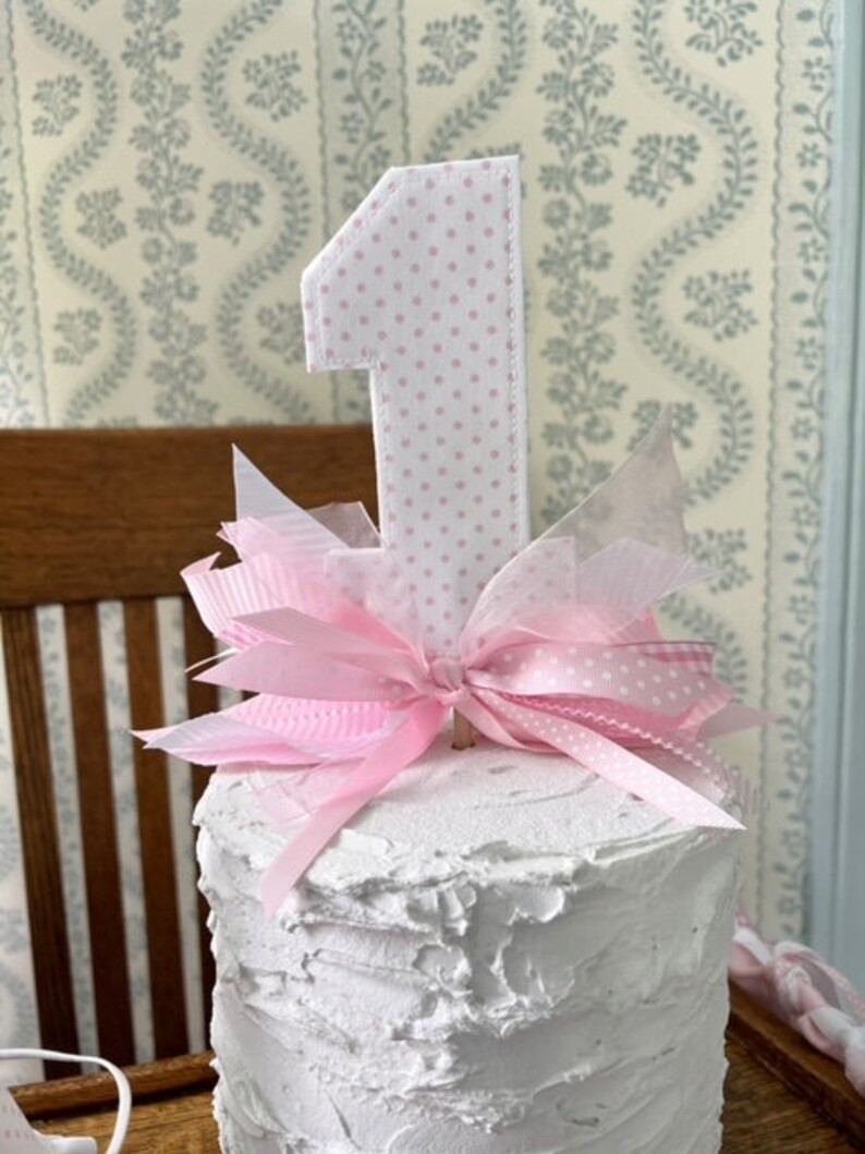 Pink and White Dot ONE High Chair Banner and Birthday Hat - Etsy | Etsy (US)