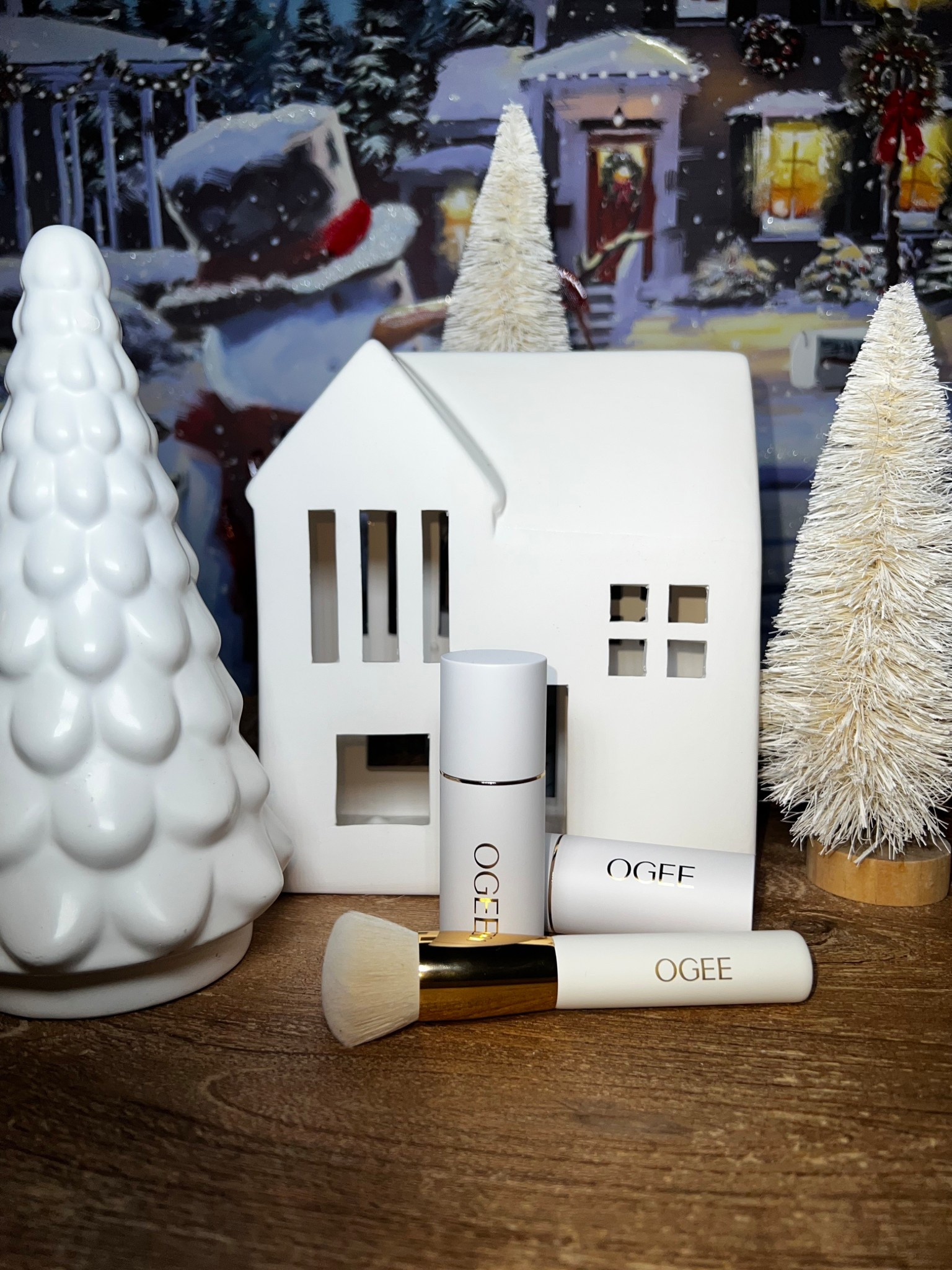 If you want the clean-girl glow… start with Ogee.✨ #ogee #makeuproutine 

#LTKGiftGuide #LTKOver40 #LTKBeauty