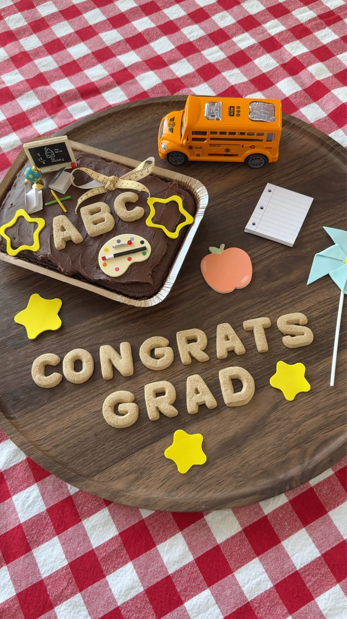 Just add these cute details to any cake & you have have the sweetest little celebration 🎓🍰

I found this cake topper set on Amazon and it’s perfect — the bus is toooo cute and it really rolls too! The kids will LOVE this! 



#LTKKids