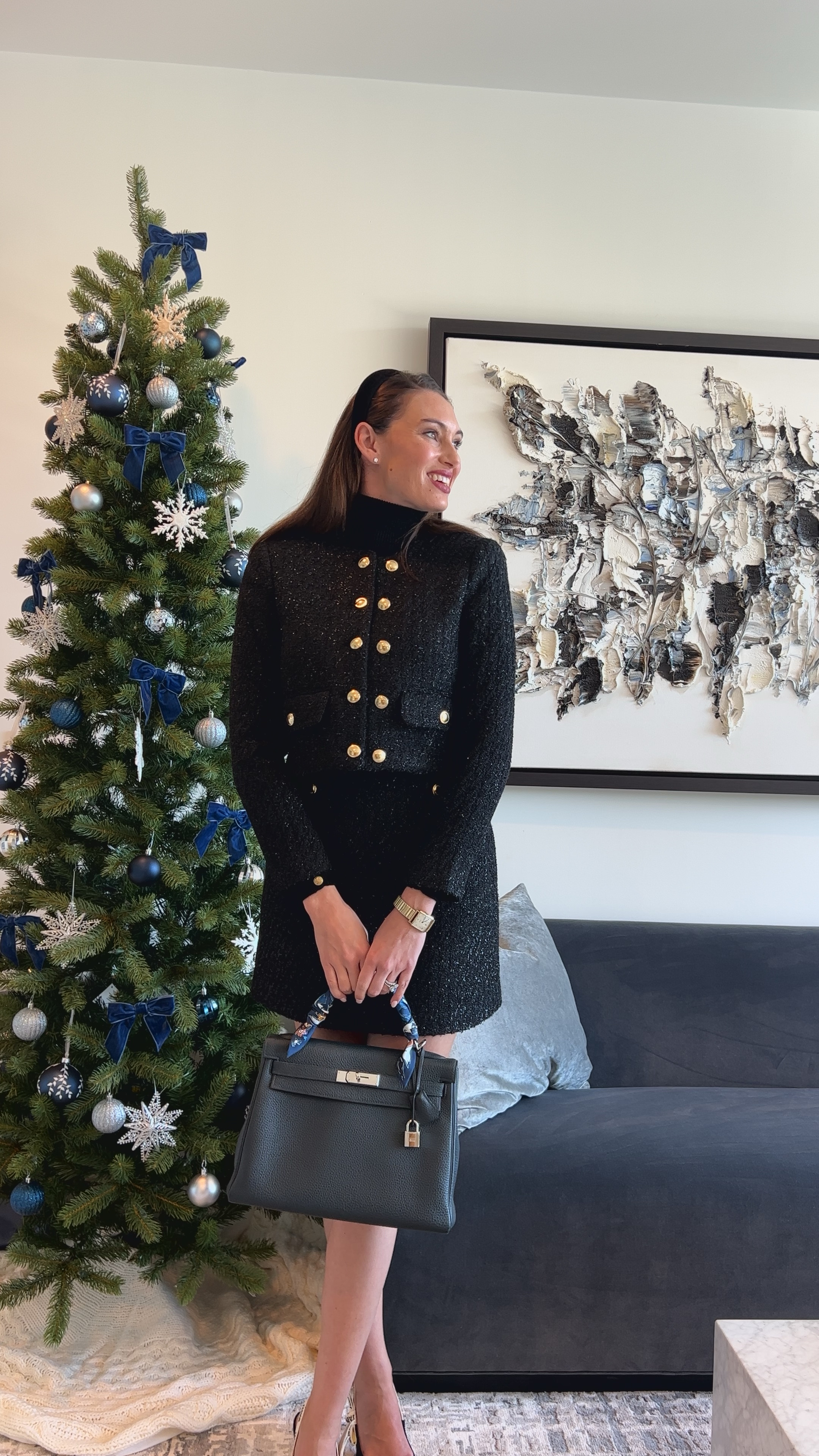 12 Days of Elegant Holiday Looks day 11! Tweed!! 

#LTKSeasonal #LTKitbag #LTKHoliday